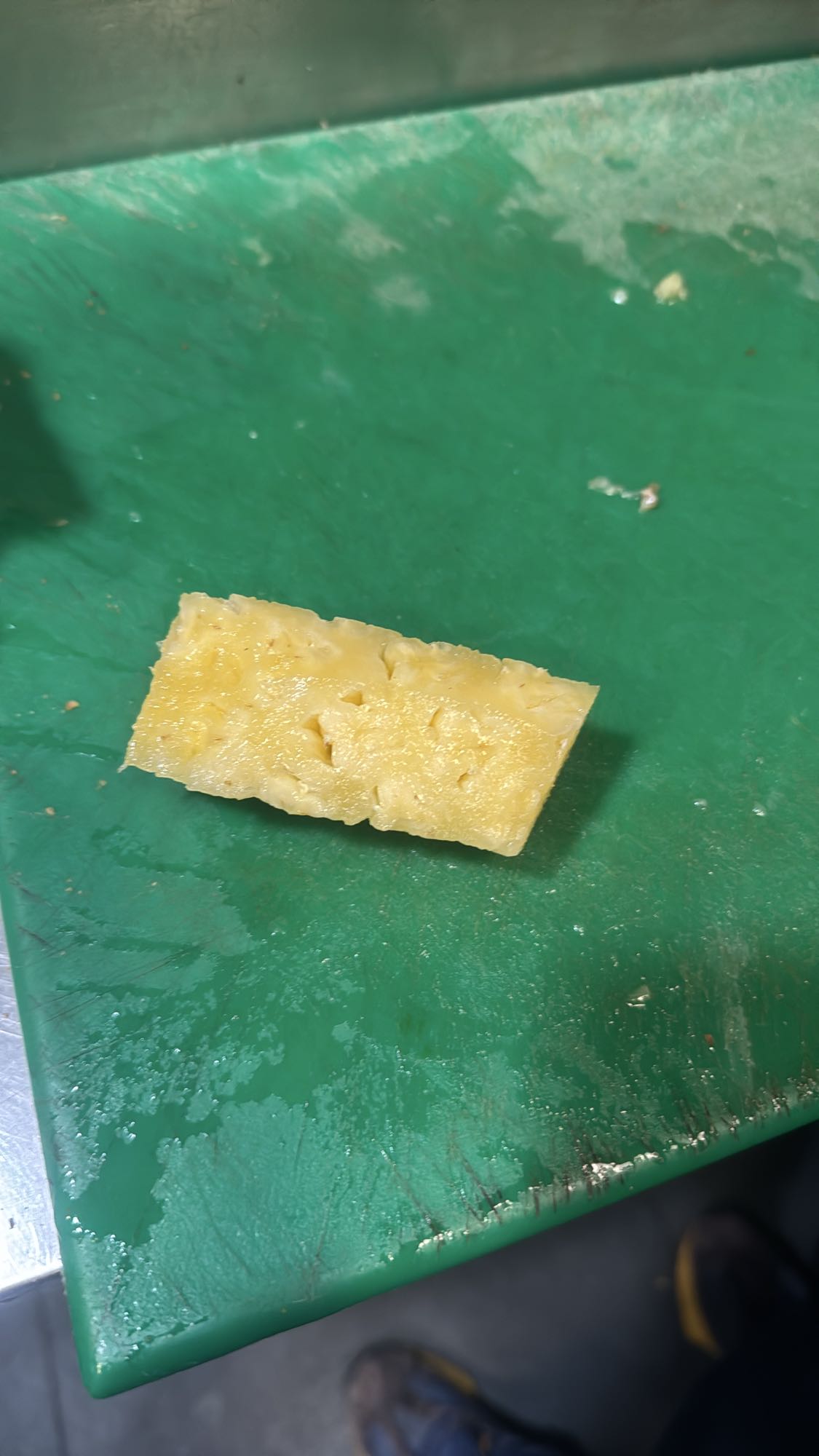 Pineapple piece