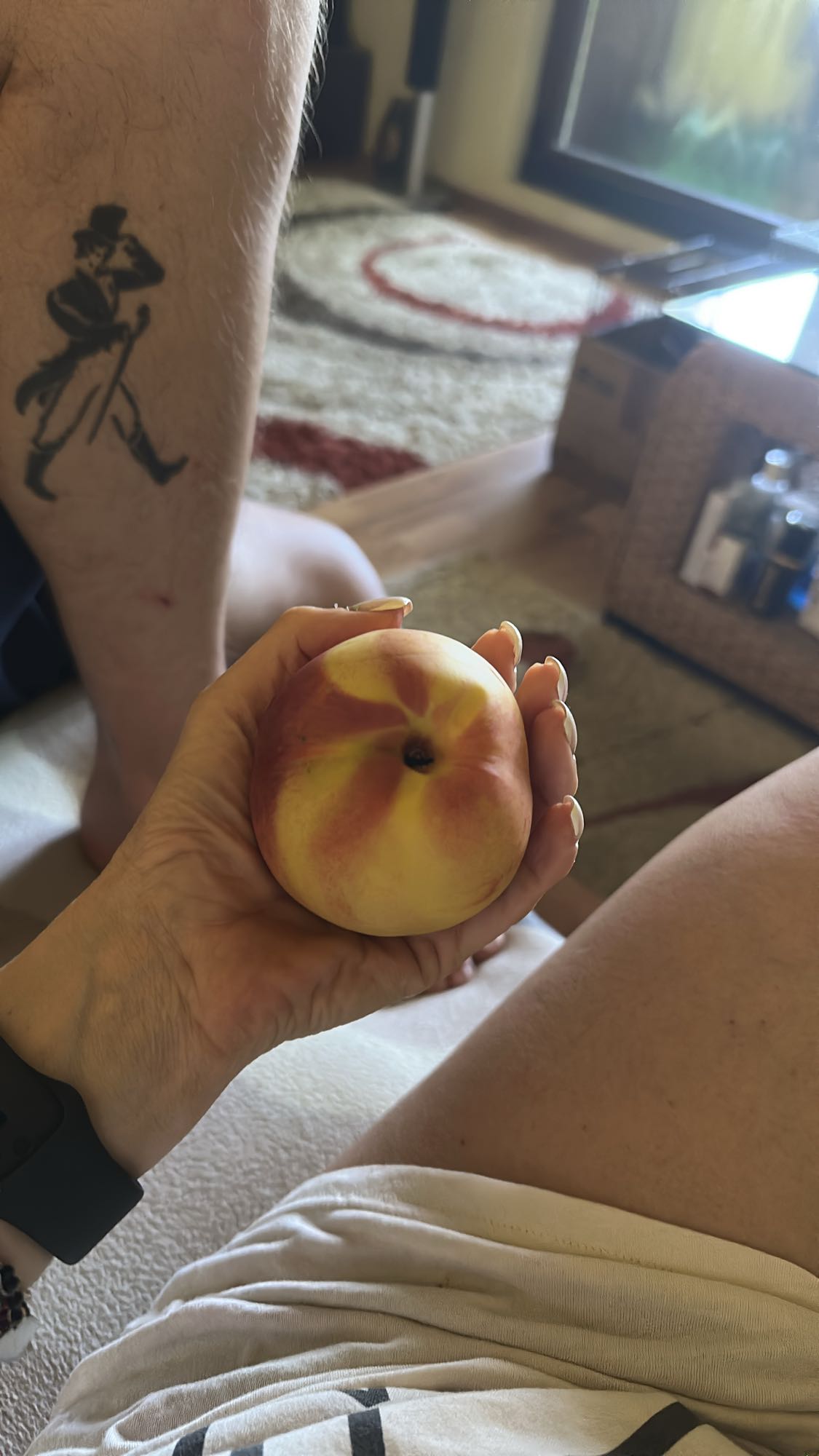 Piersică proaspătă