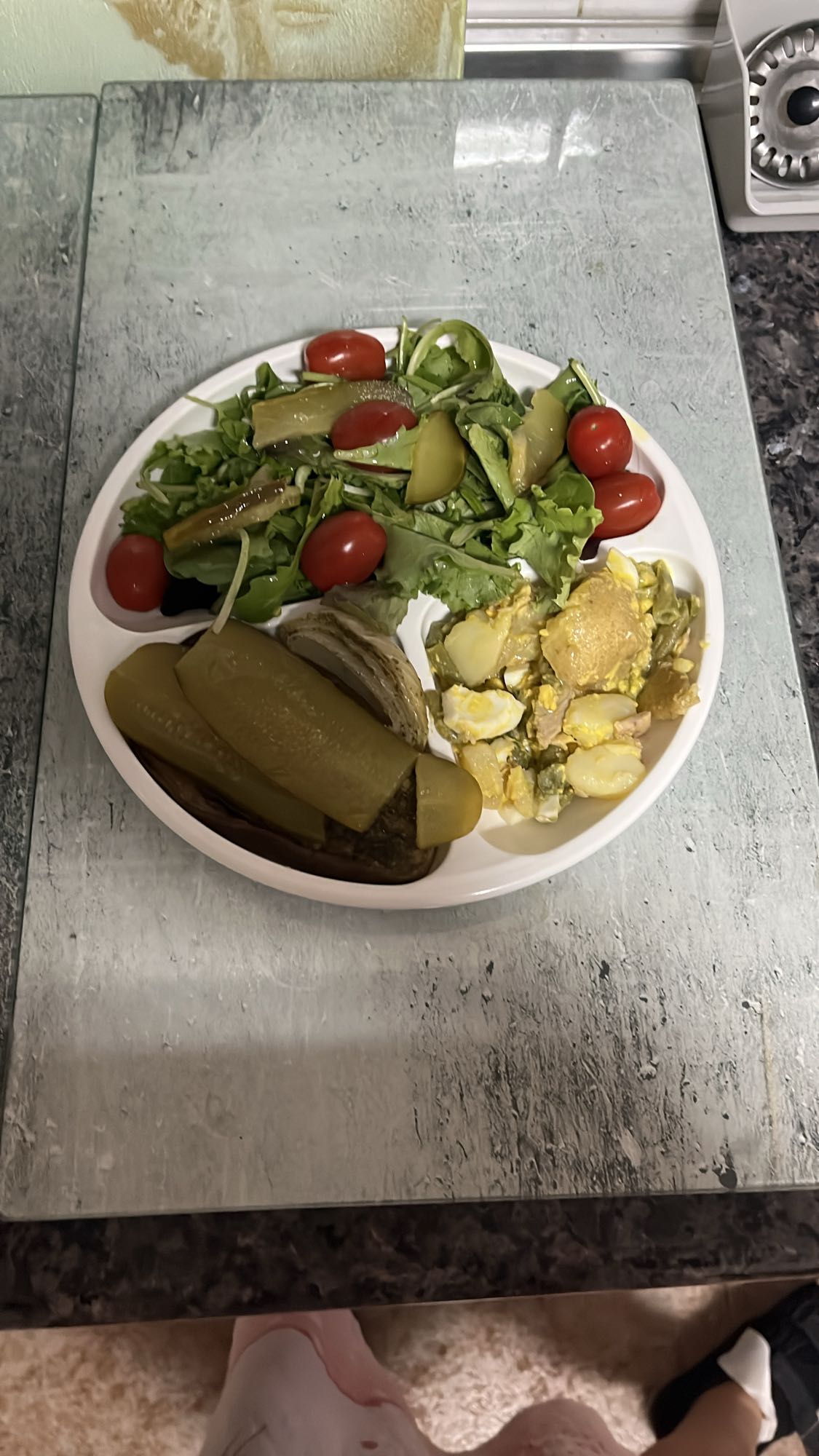 ensalada y ensaladilla