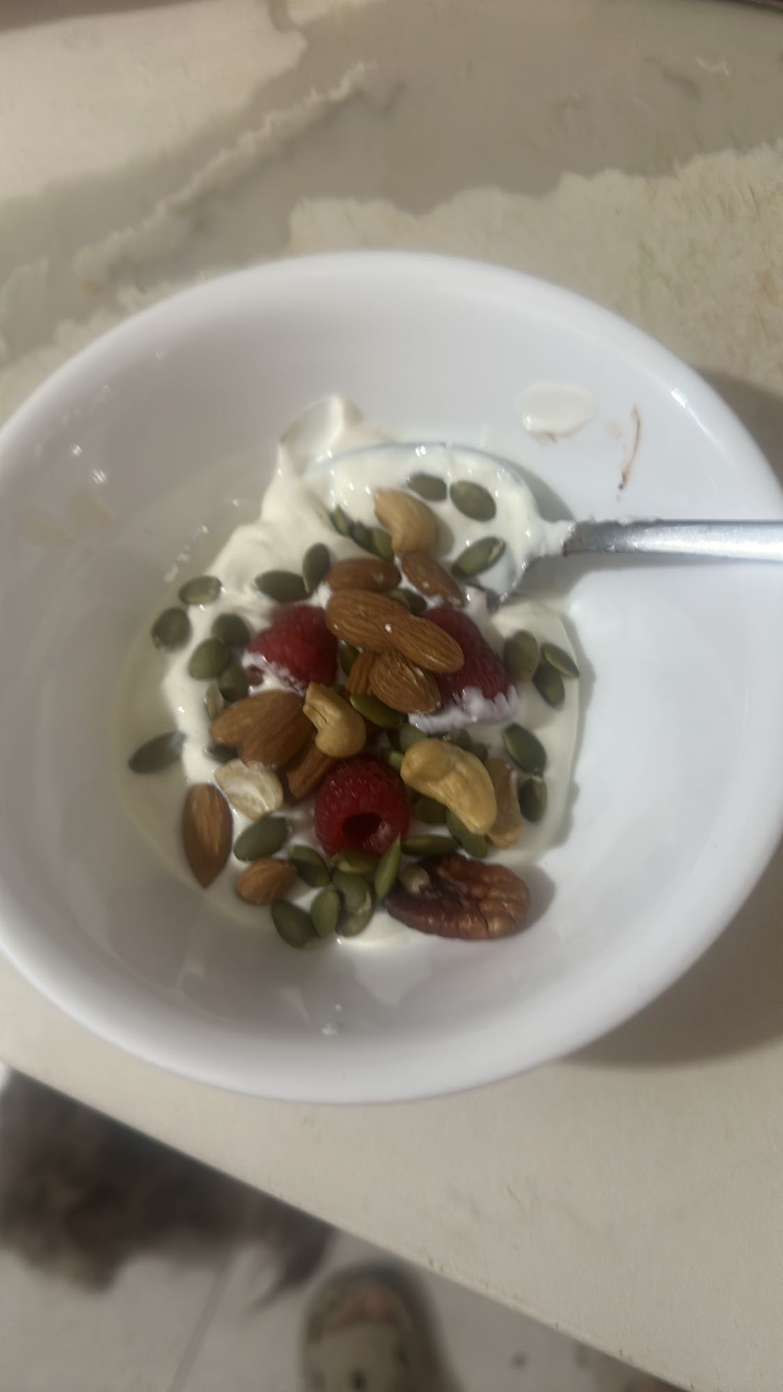 yogur con frutos secos y semillas