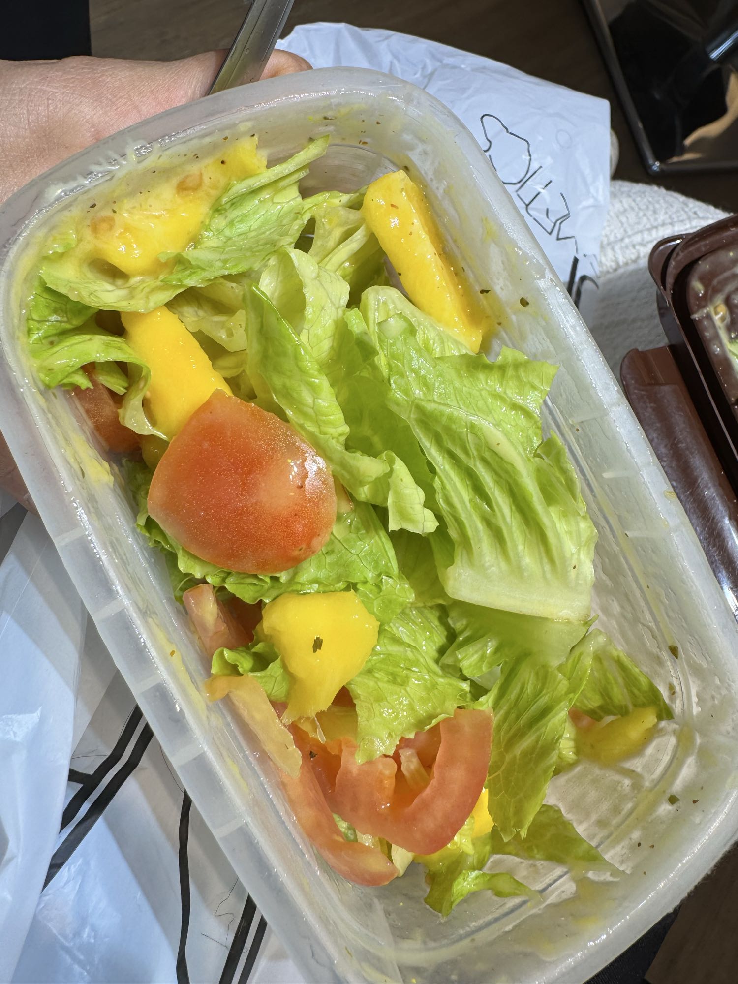 Salada de manga e alface