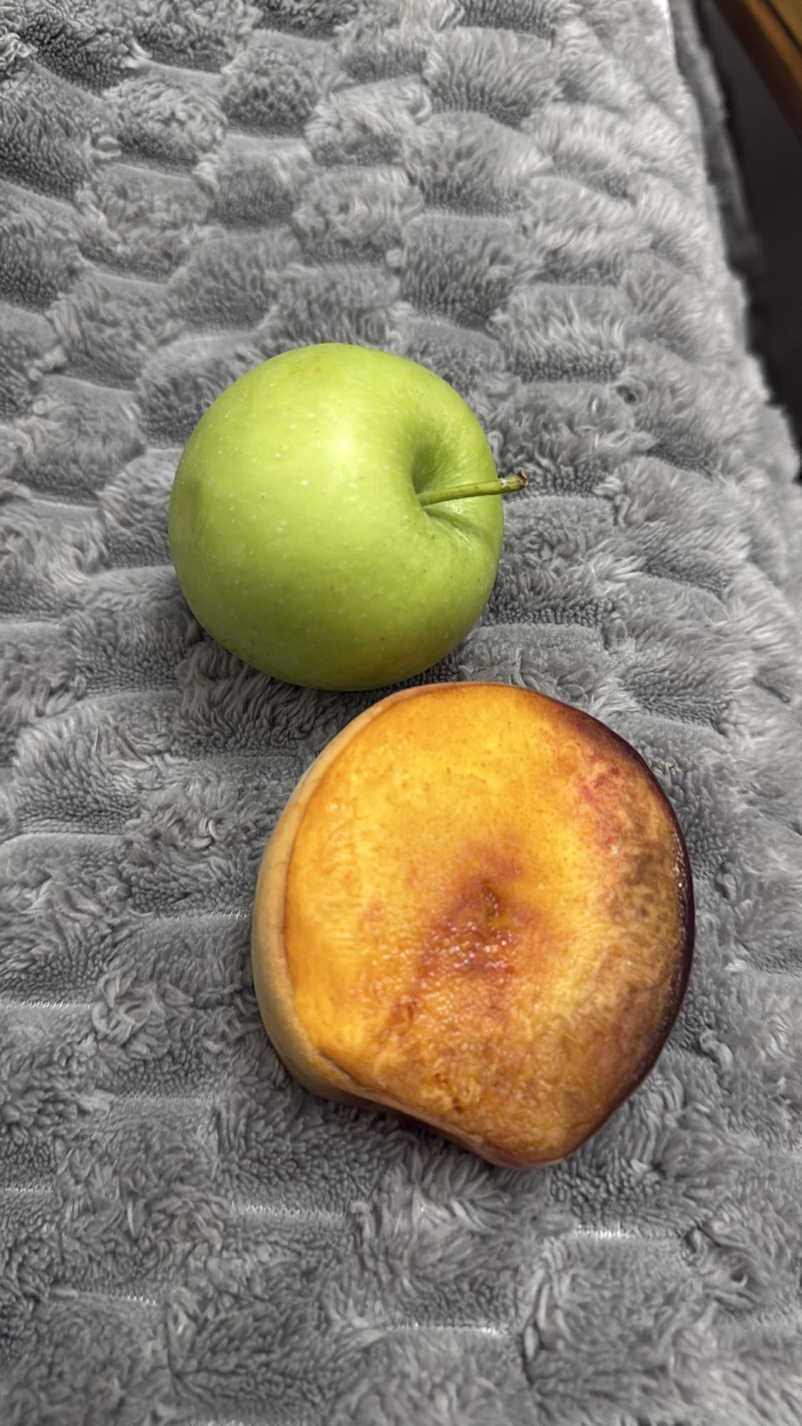 Apple and Peach Snack