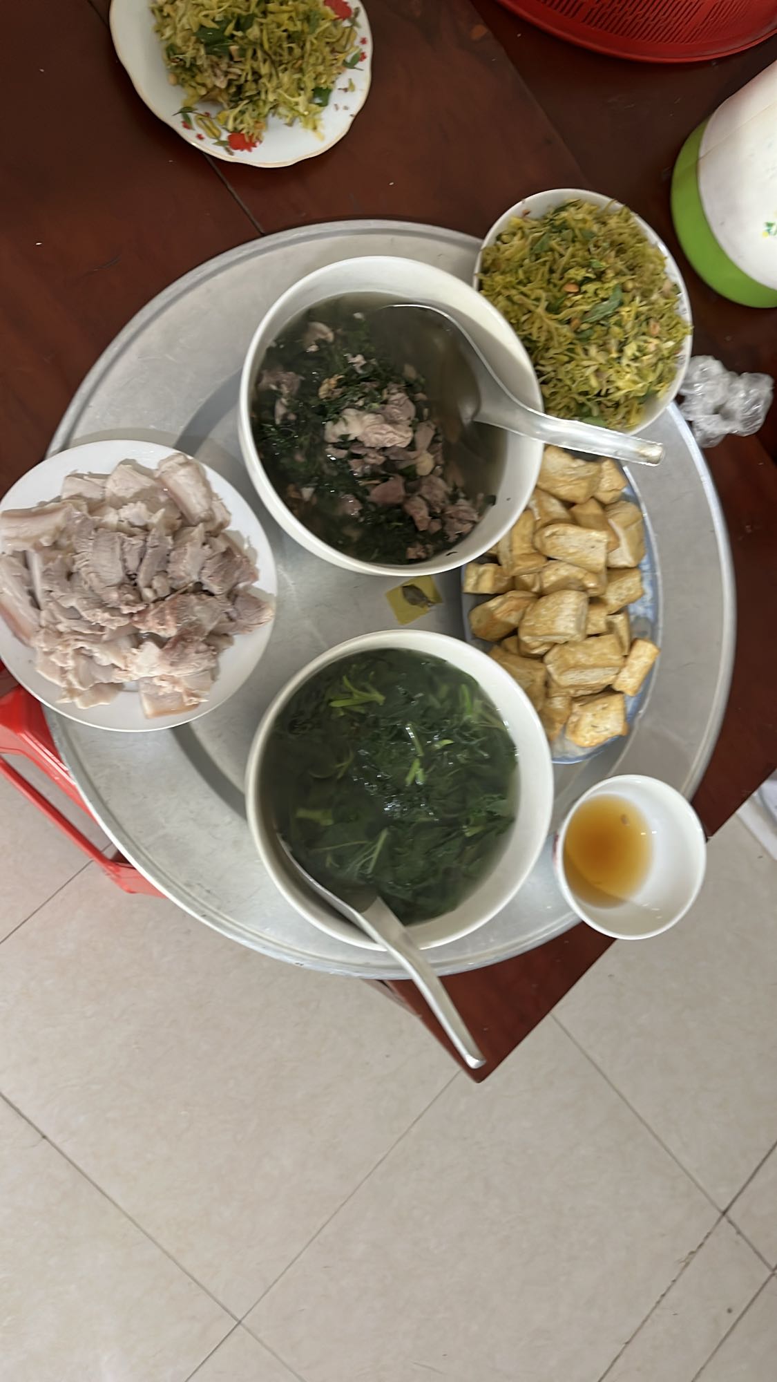 Bữa cơm gia đình truyền thống