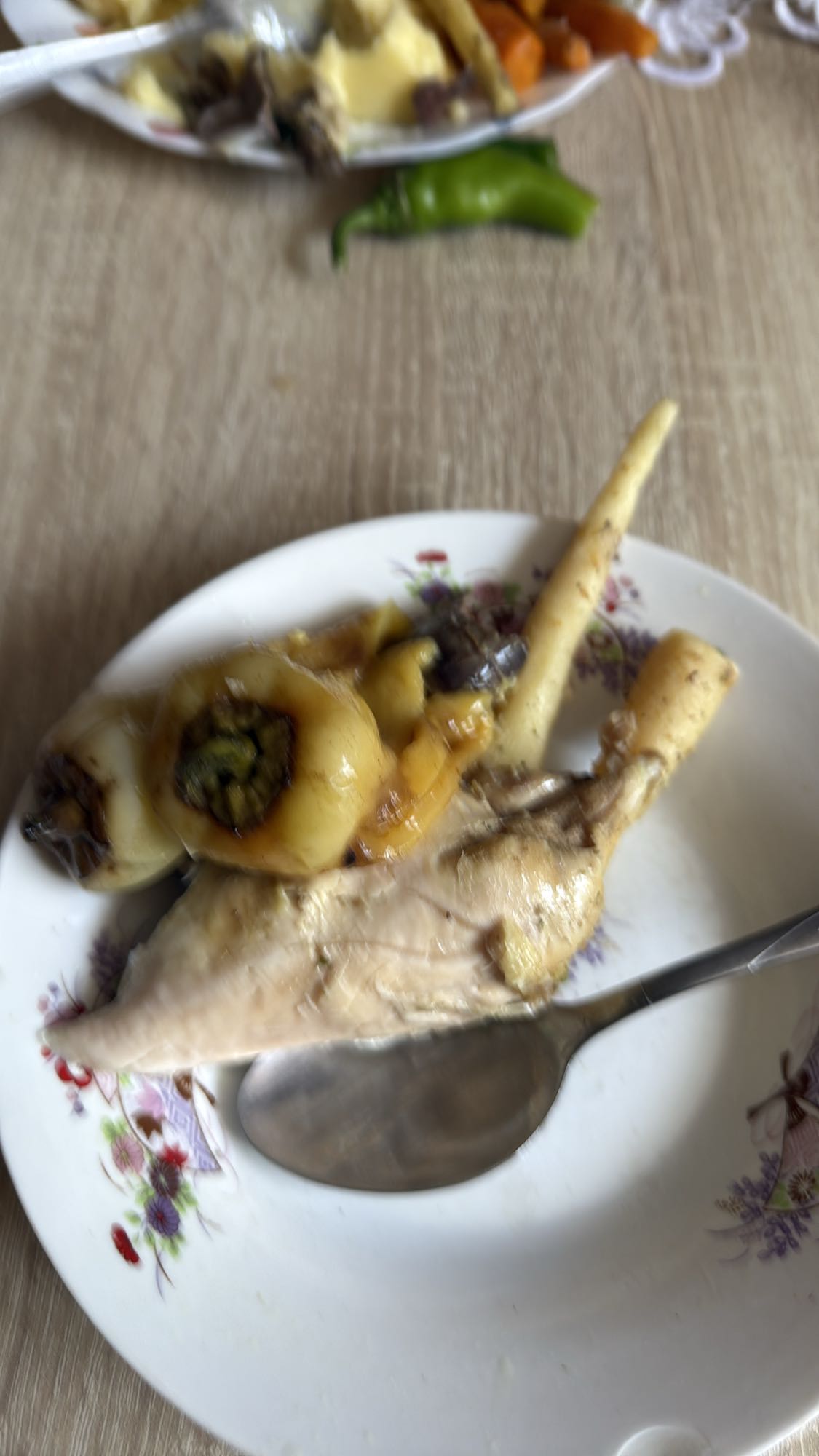 Pui cu legume umplute