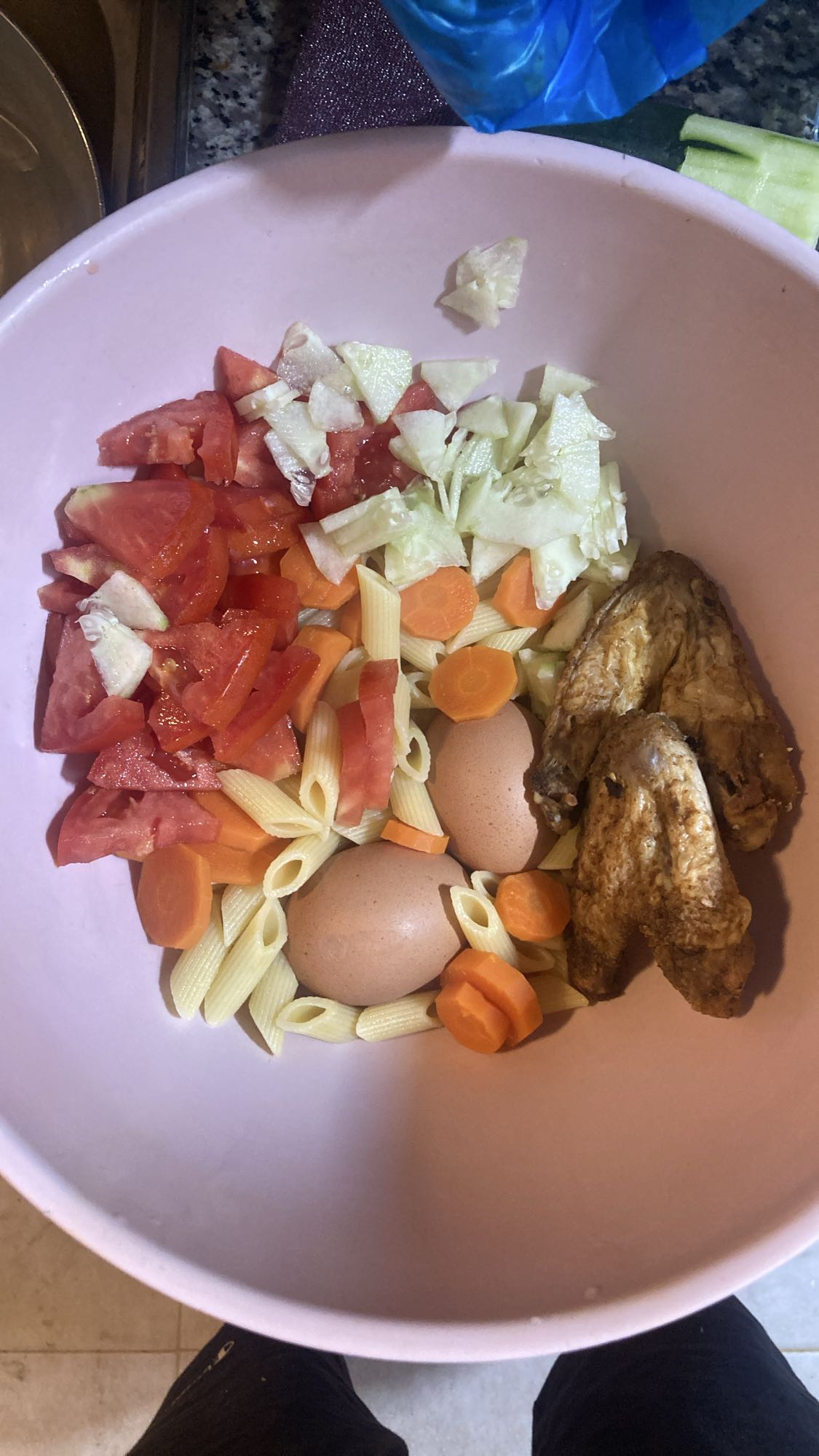 Salade composée poulet œufs