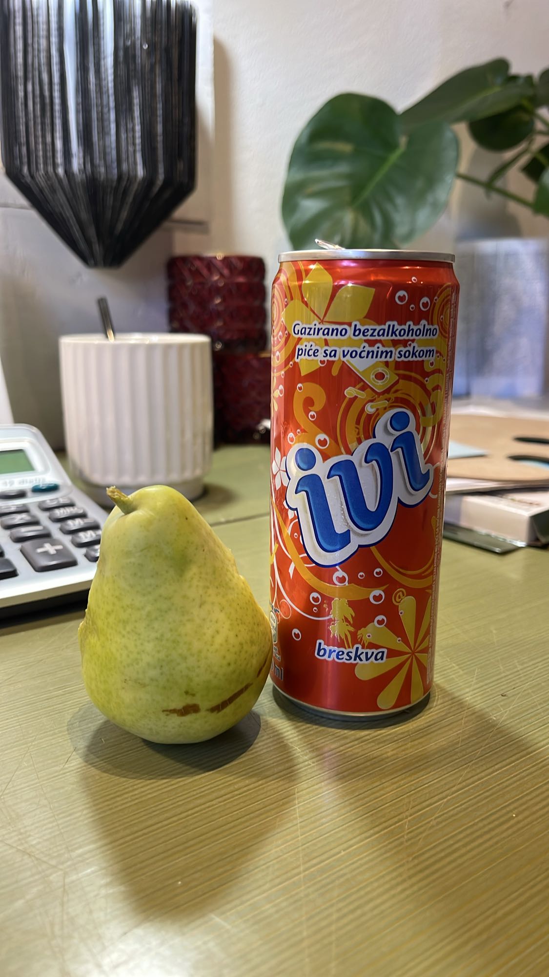 груша и напиток ivi персик