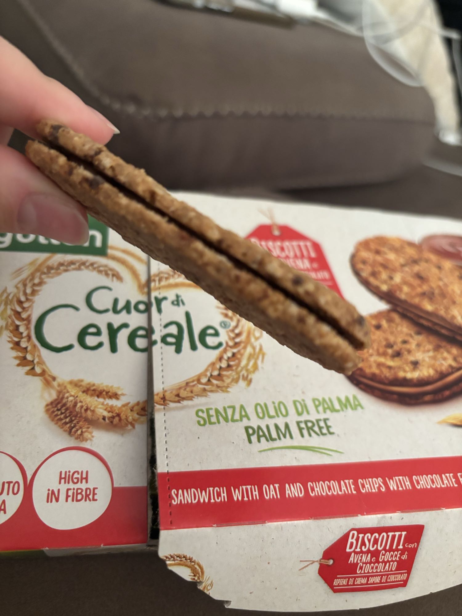 Oat Chocolate Sandwich Biscuit