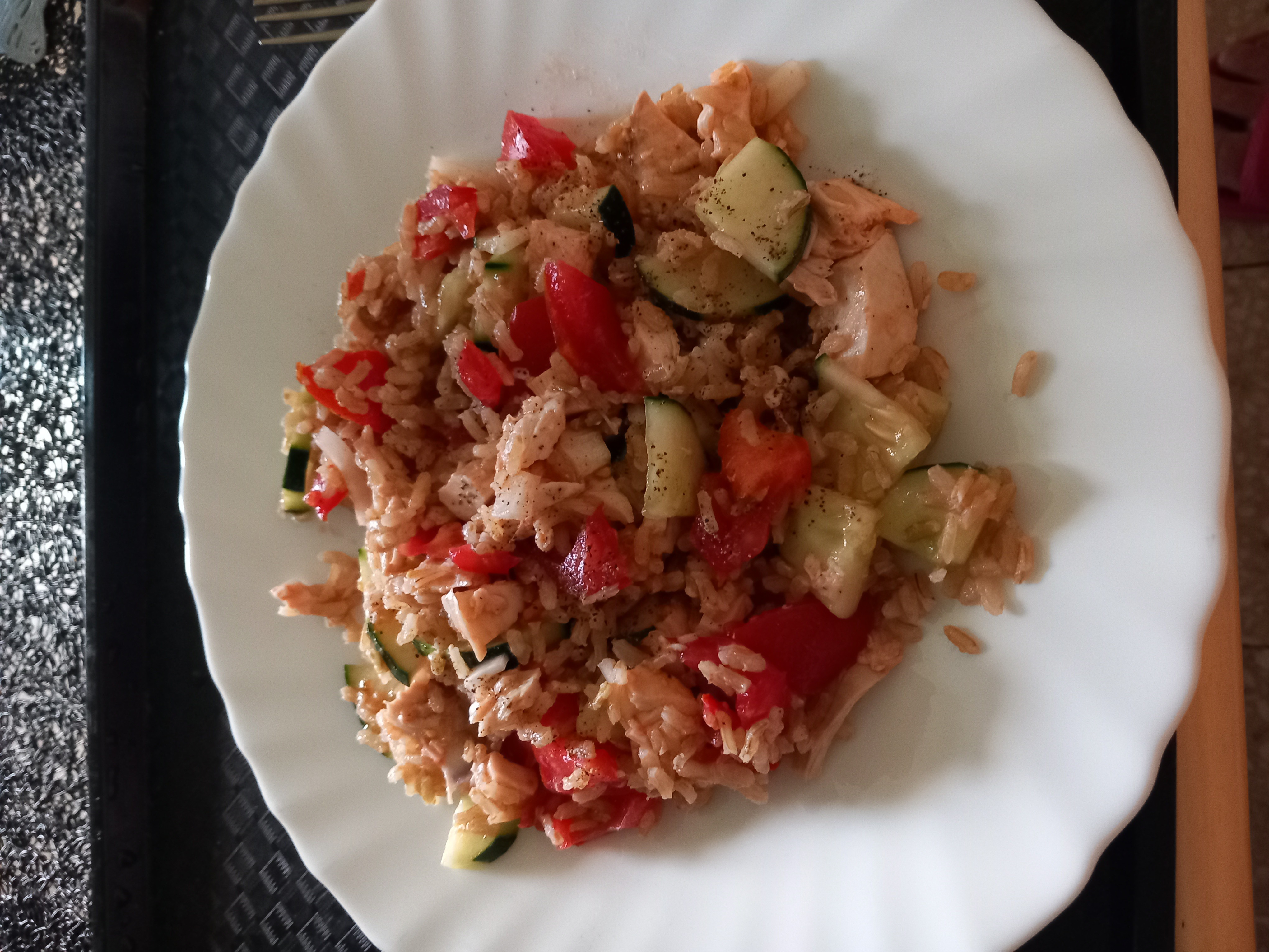 Riz au saumon et légumes