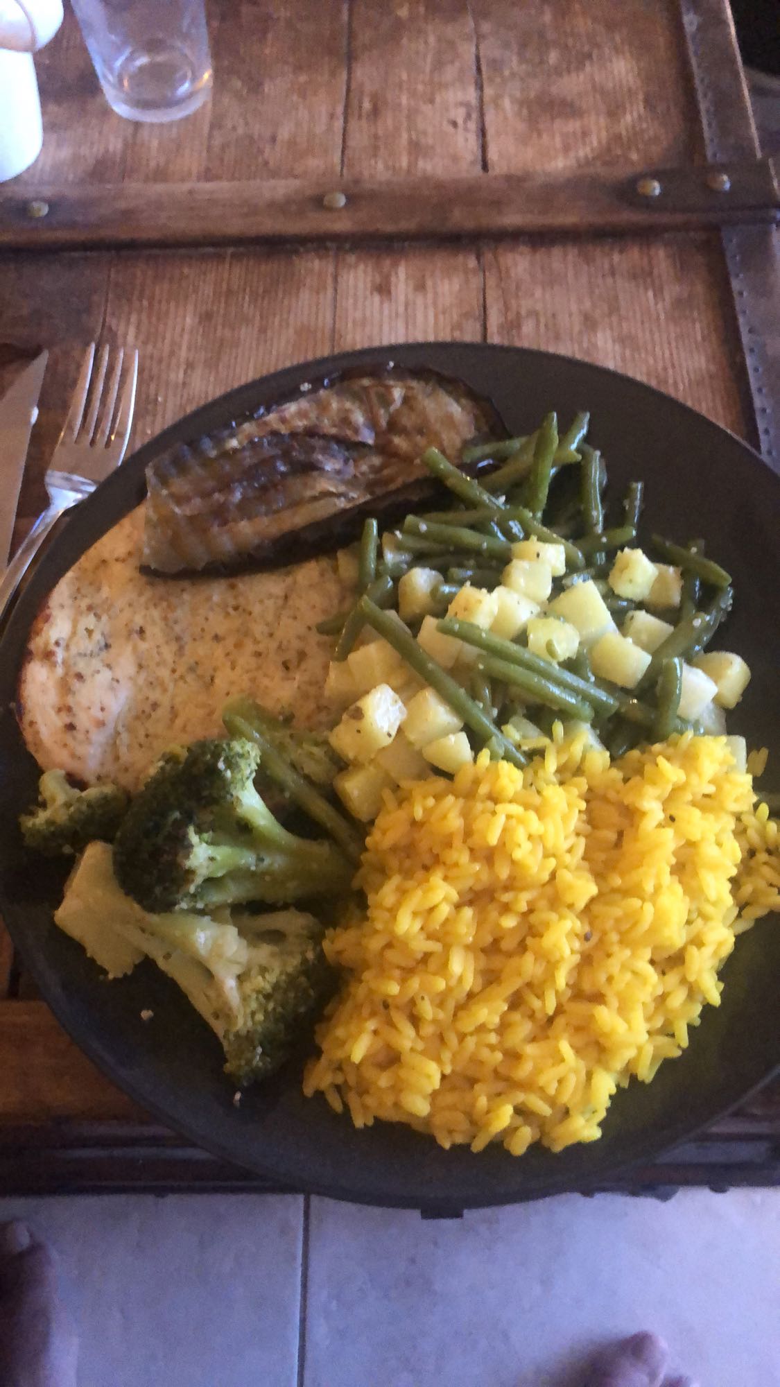 Assiette poisson et légumes