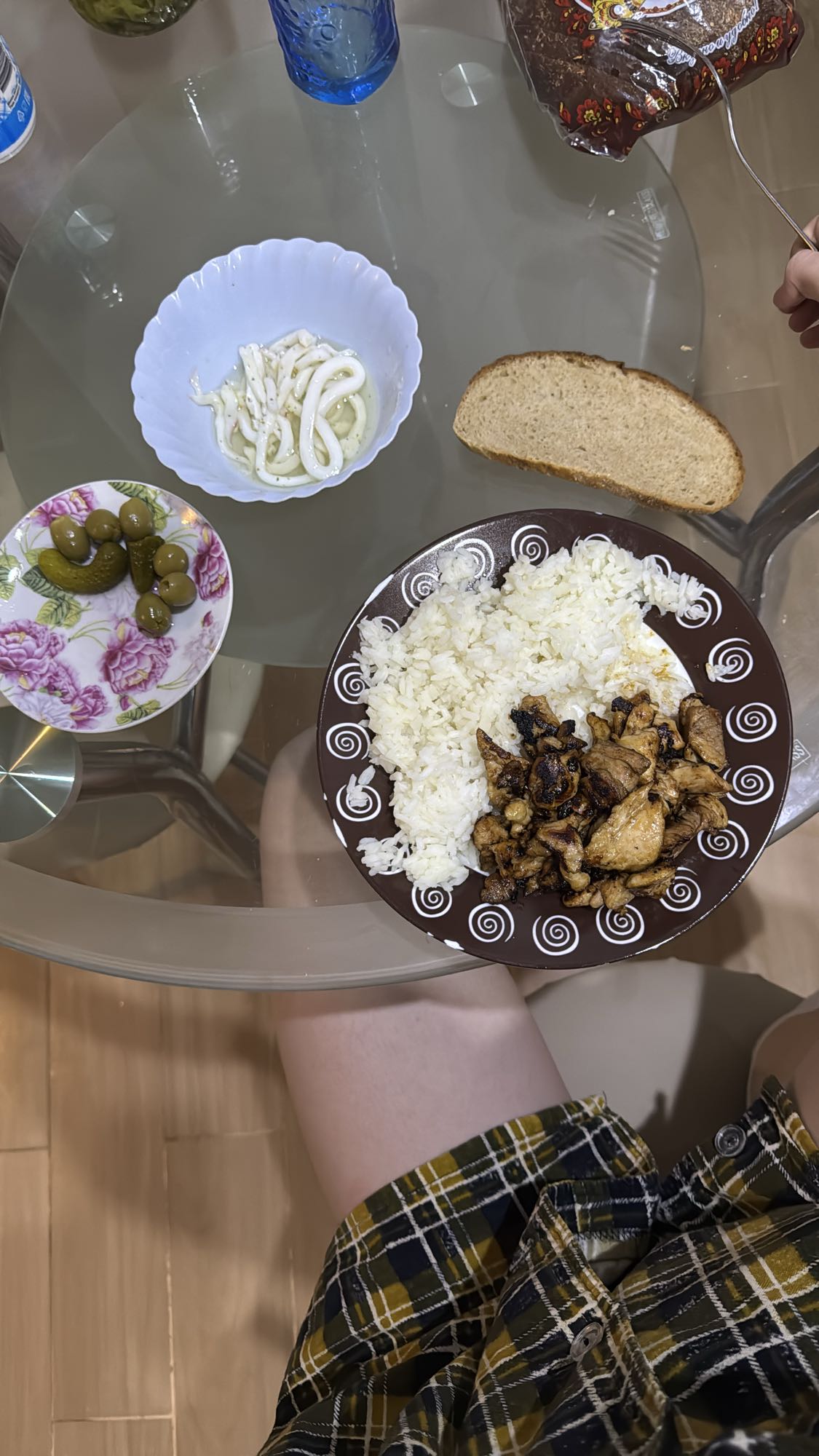 Курица с рисом и гарниром