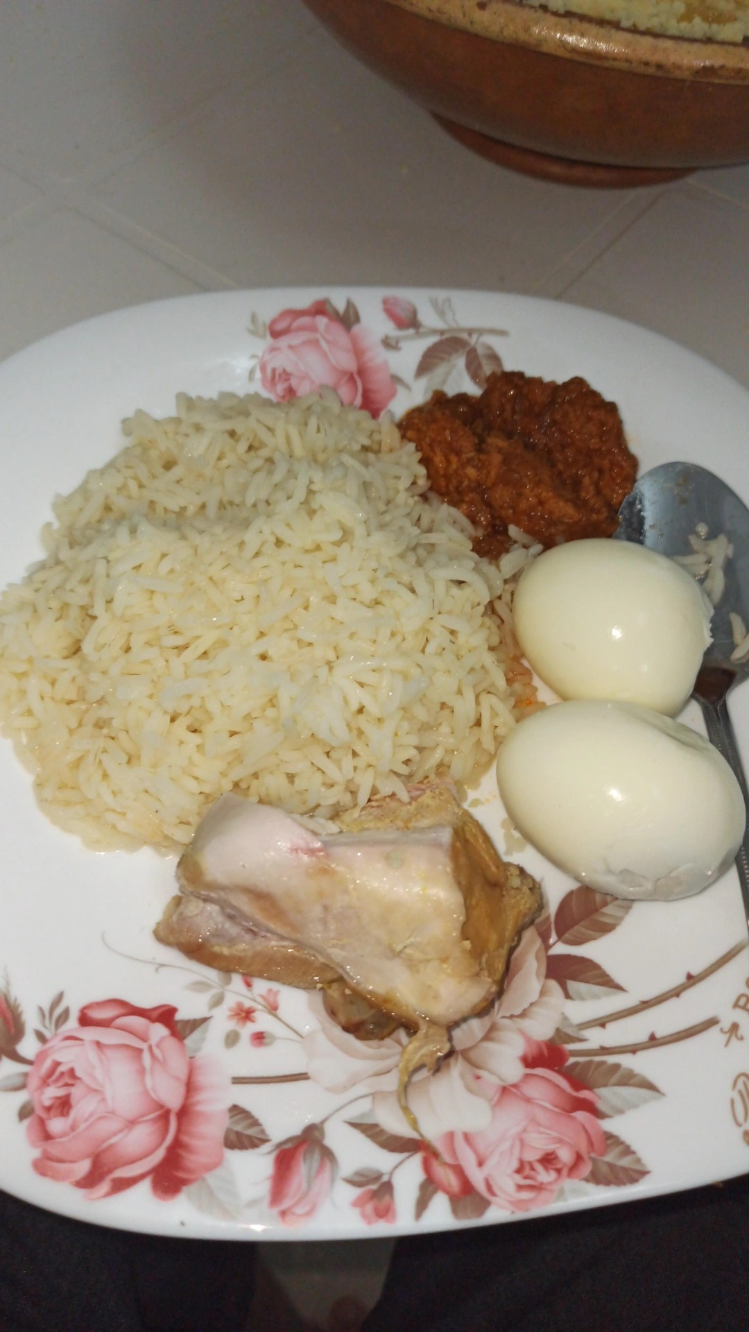 Riz avec œufs et poulet