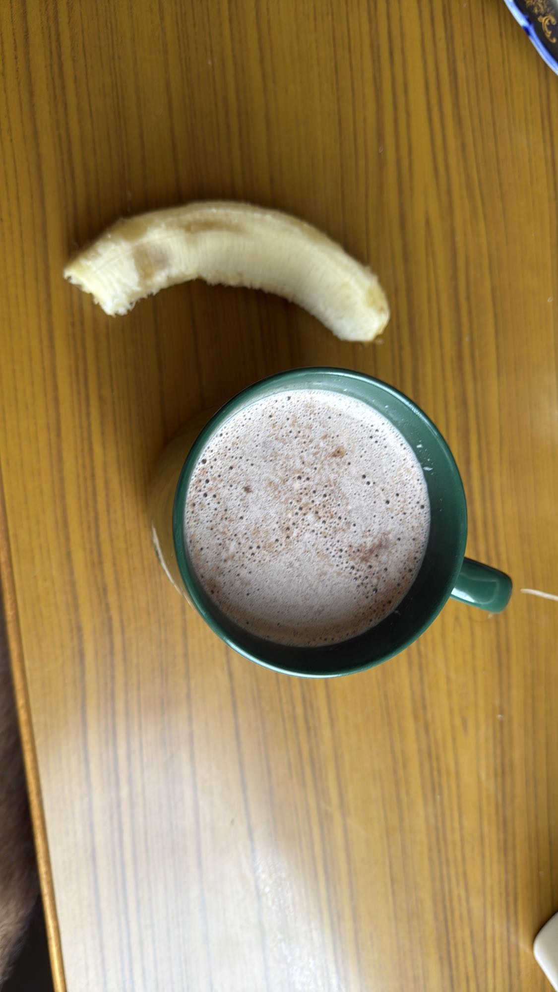 Banana and hot cocoa