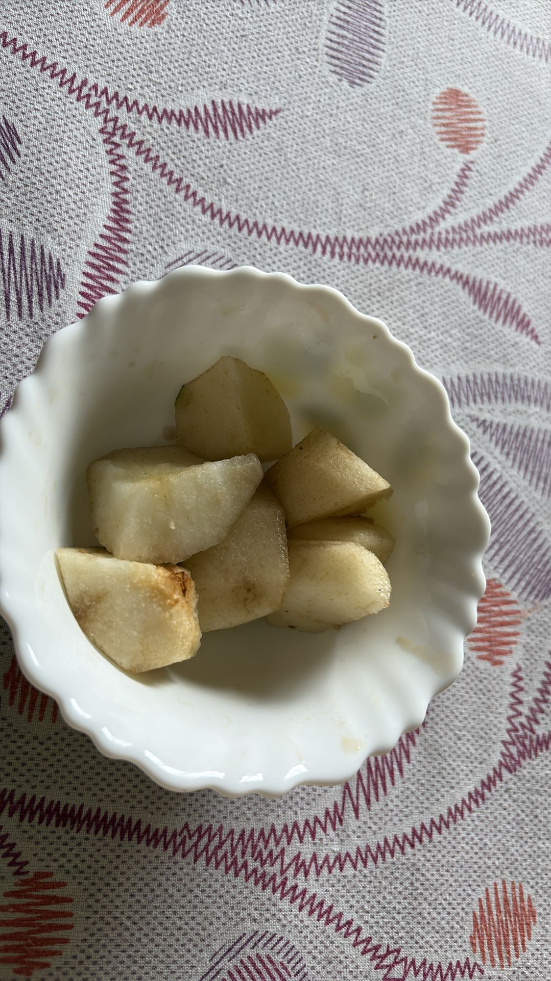 Sliced Pear Bowl