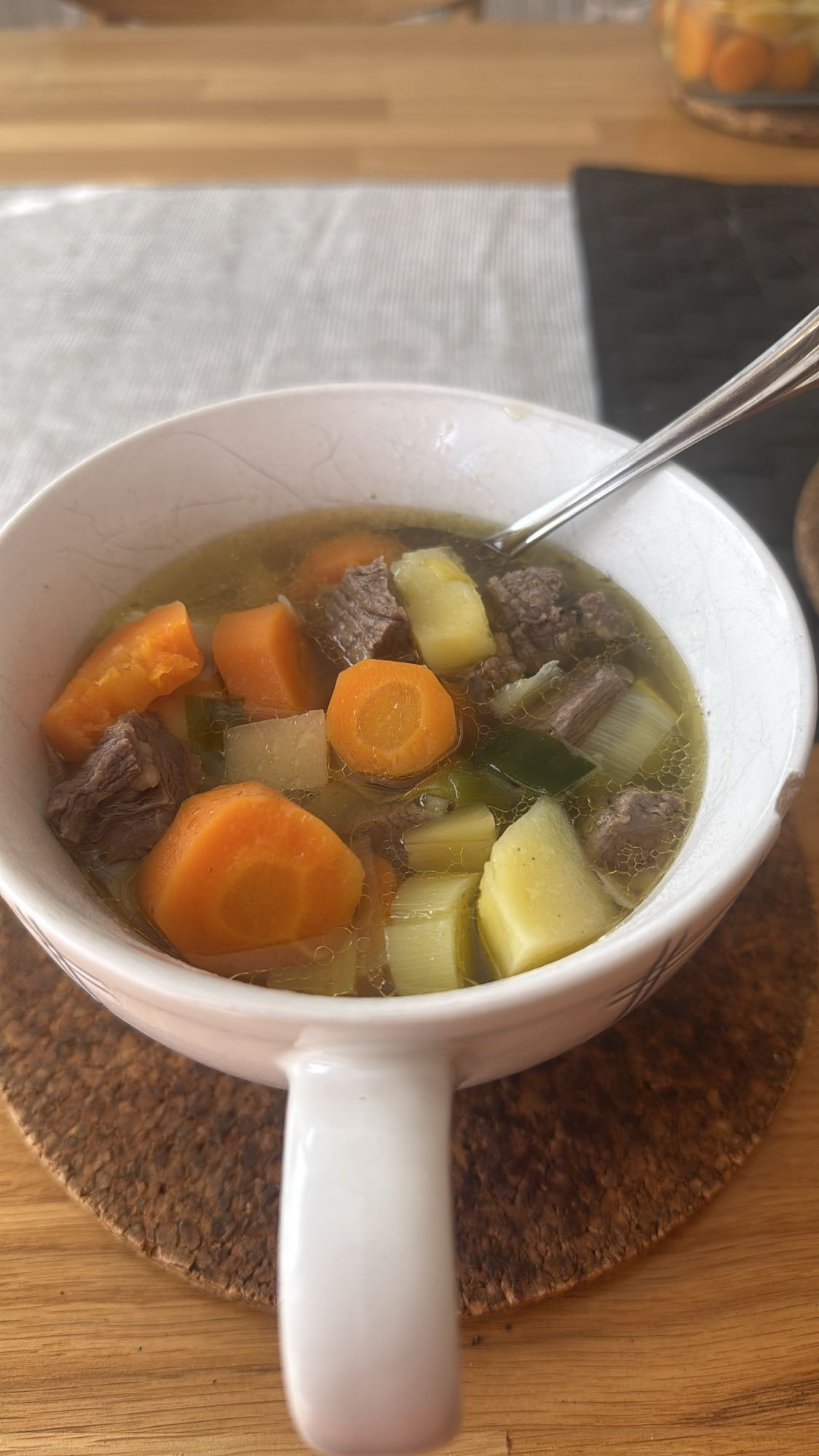 Köttsoppa med grönsaker