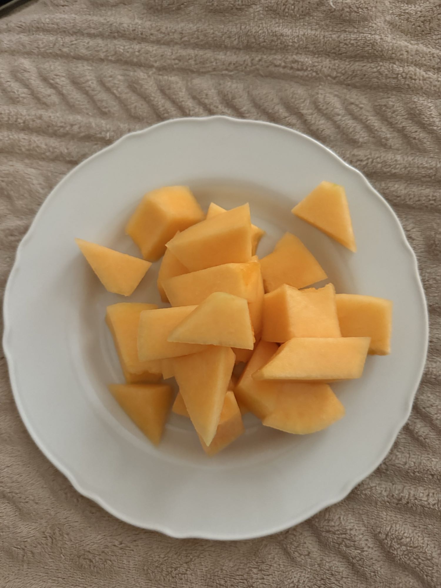 Cantaloupe cubes