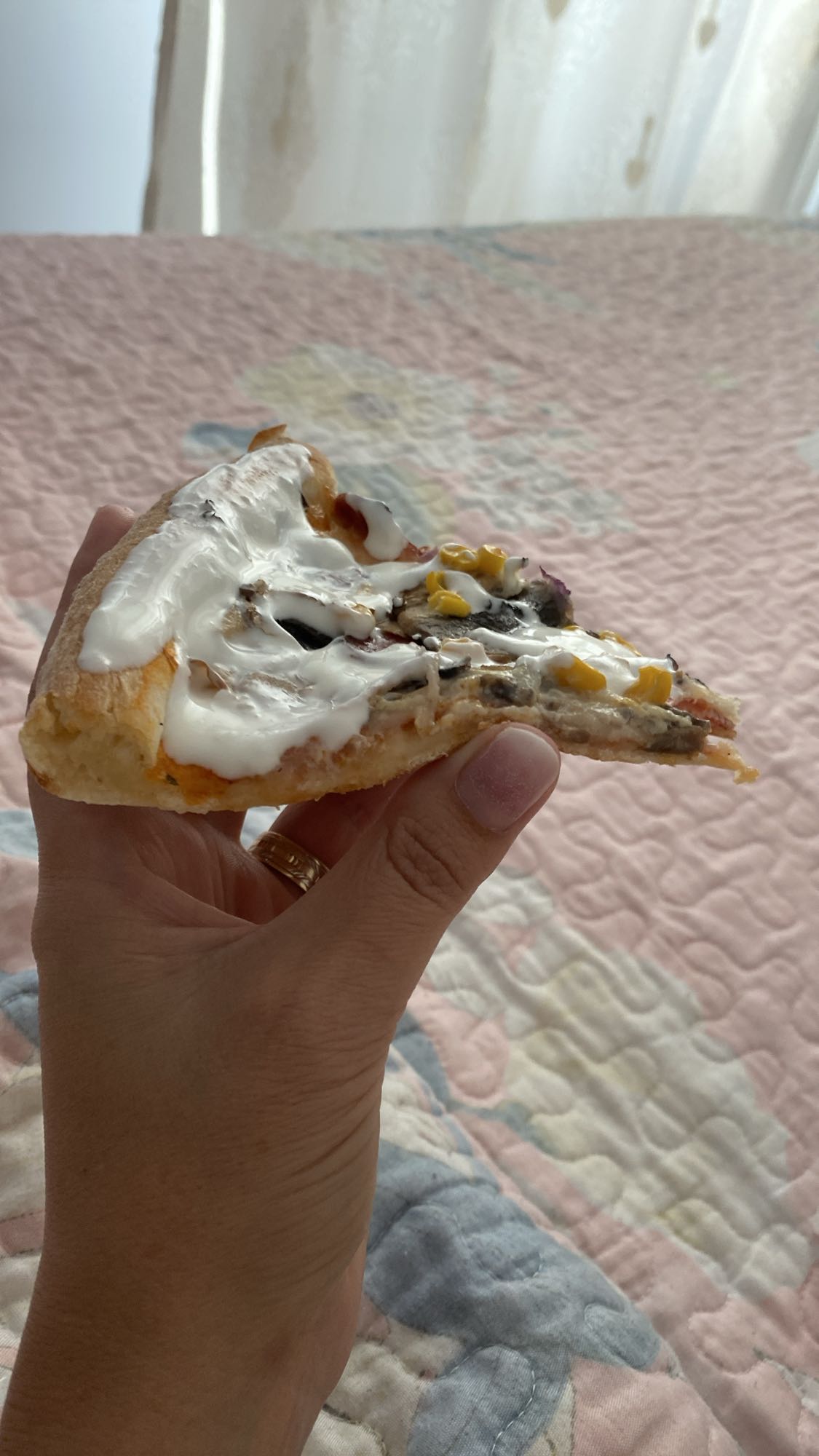 Felie de pizza cu legume