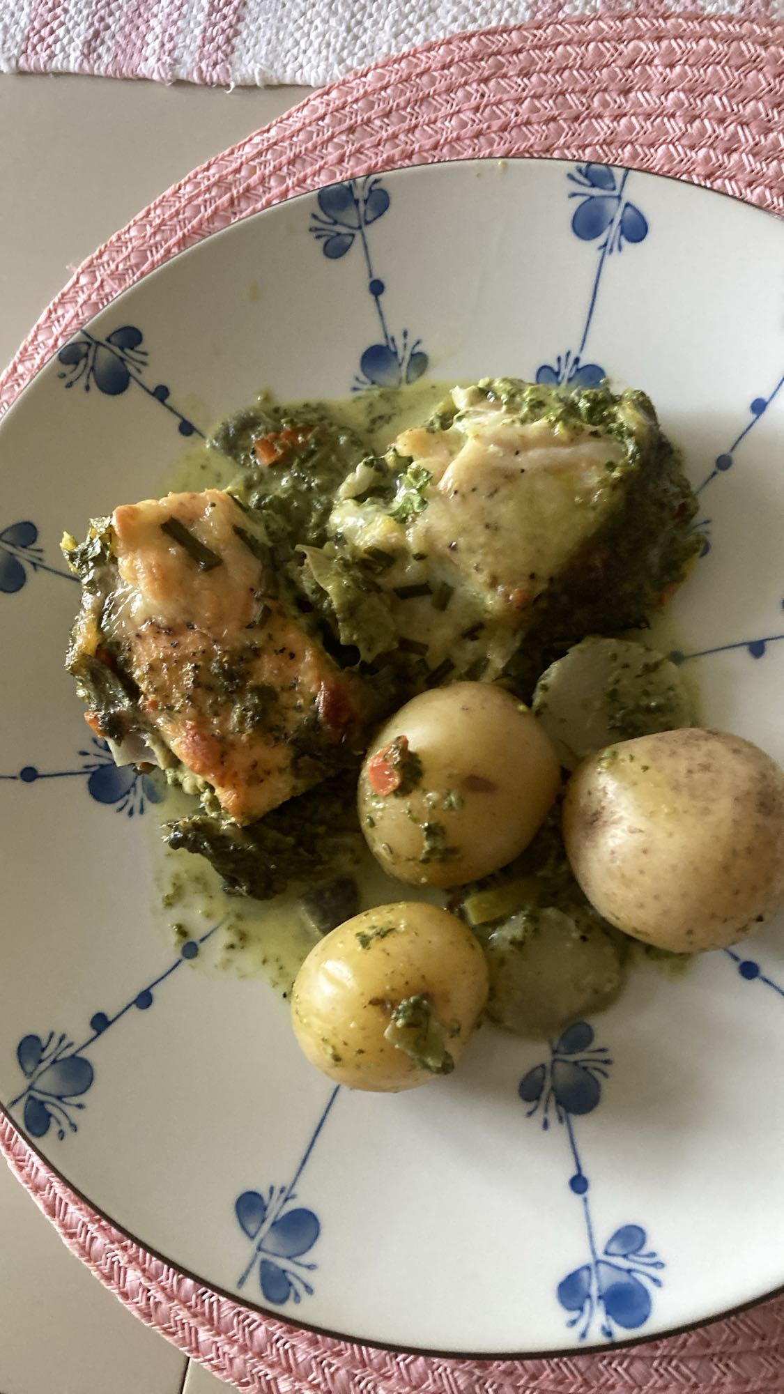 Lax med potatis och grönkål