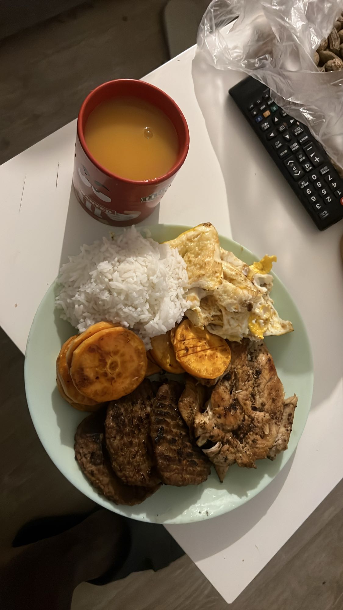 Assiette poulet steak riz