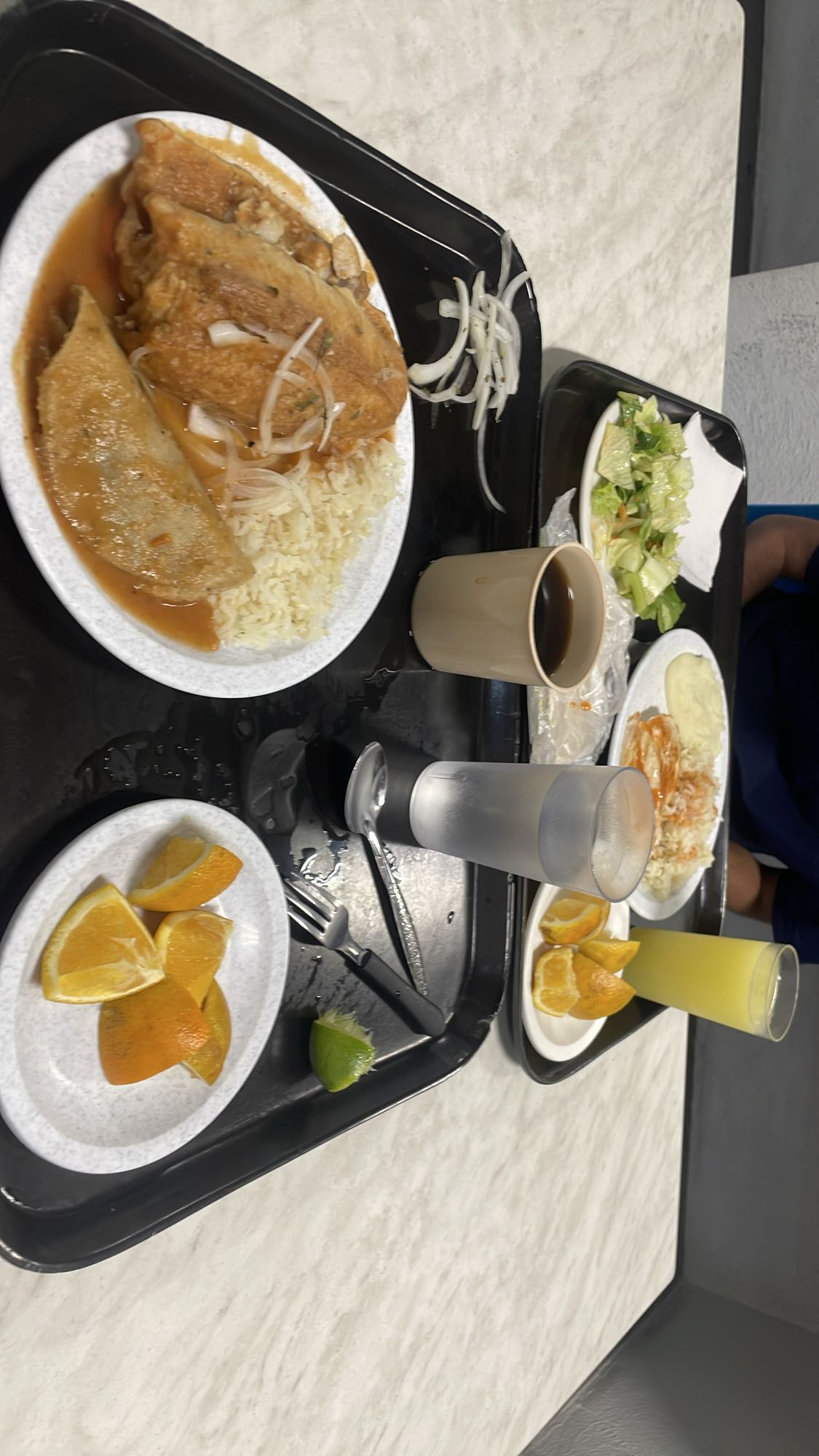almuerzo mexicano completo