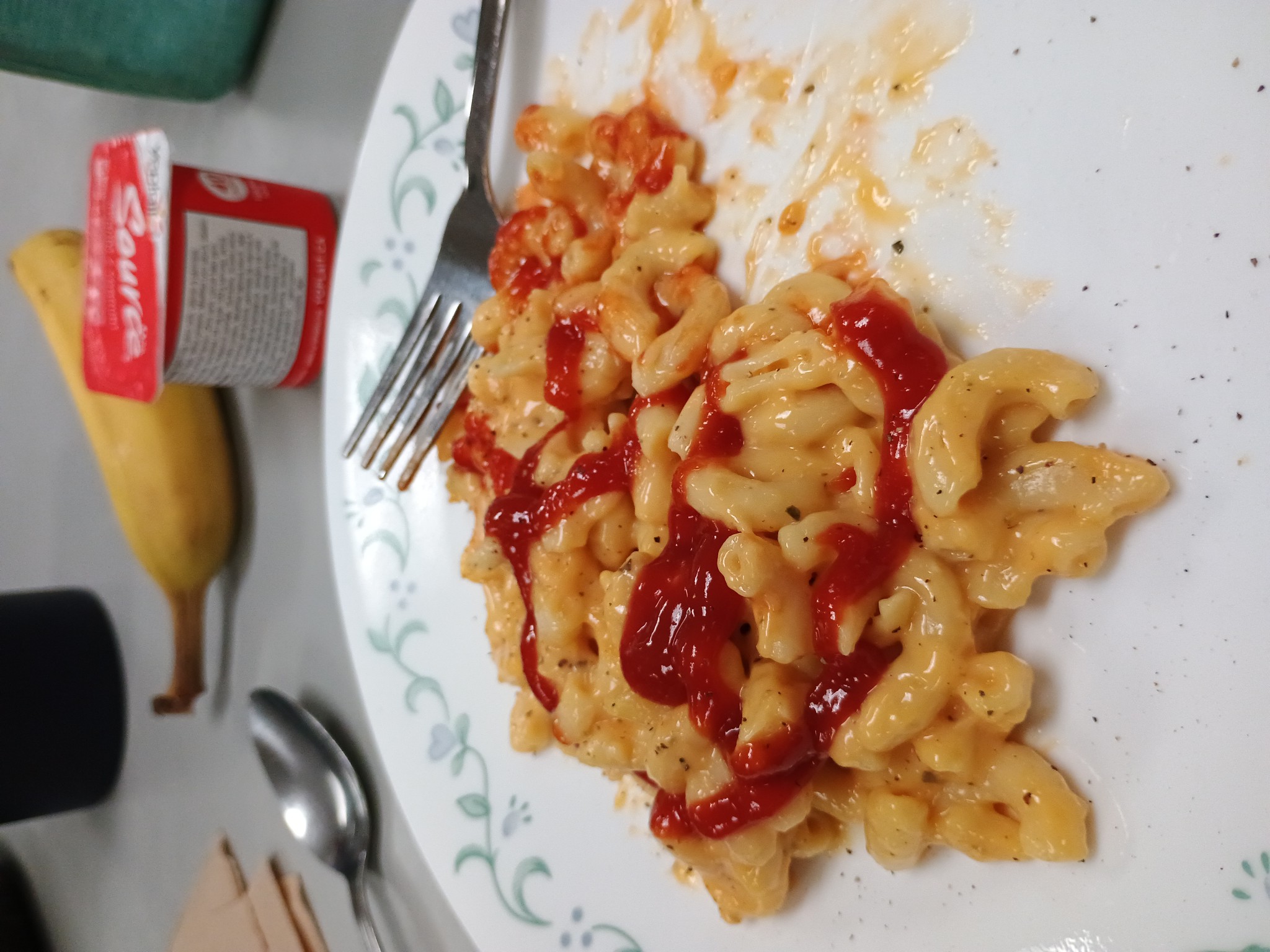 Mac and cheese with yogurt