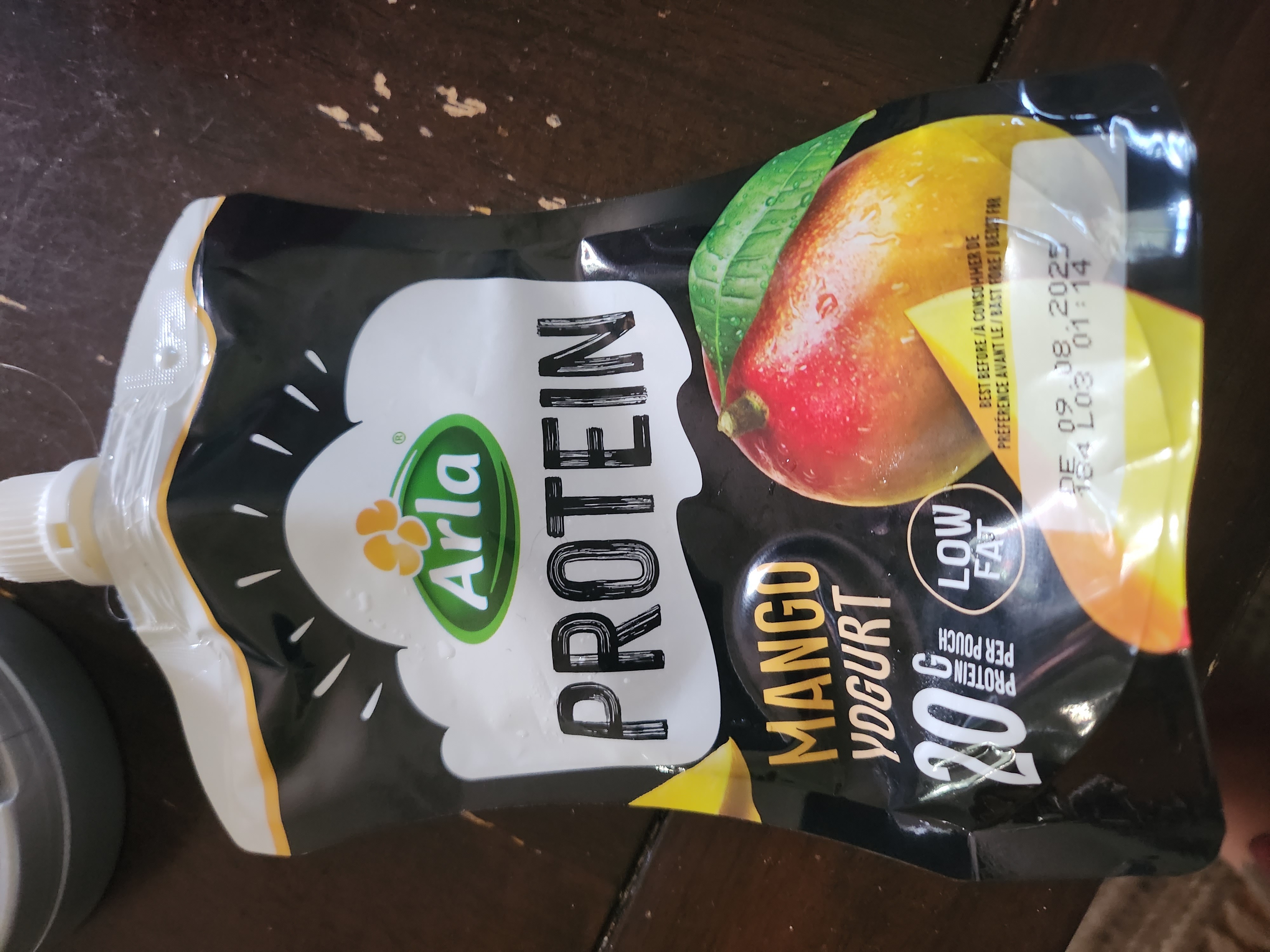 Mango protein yoghurt