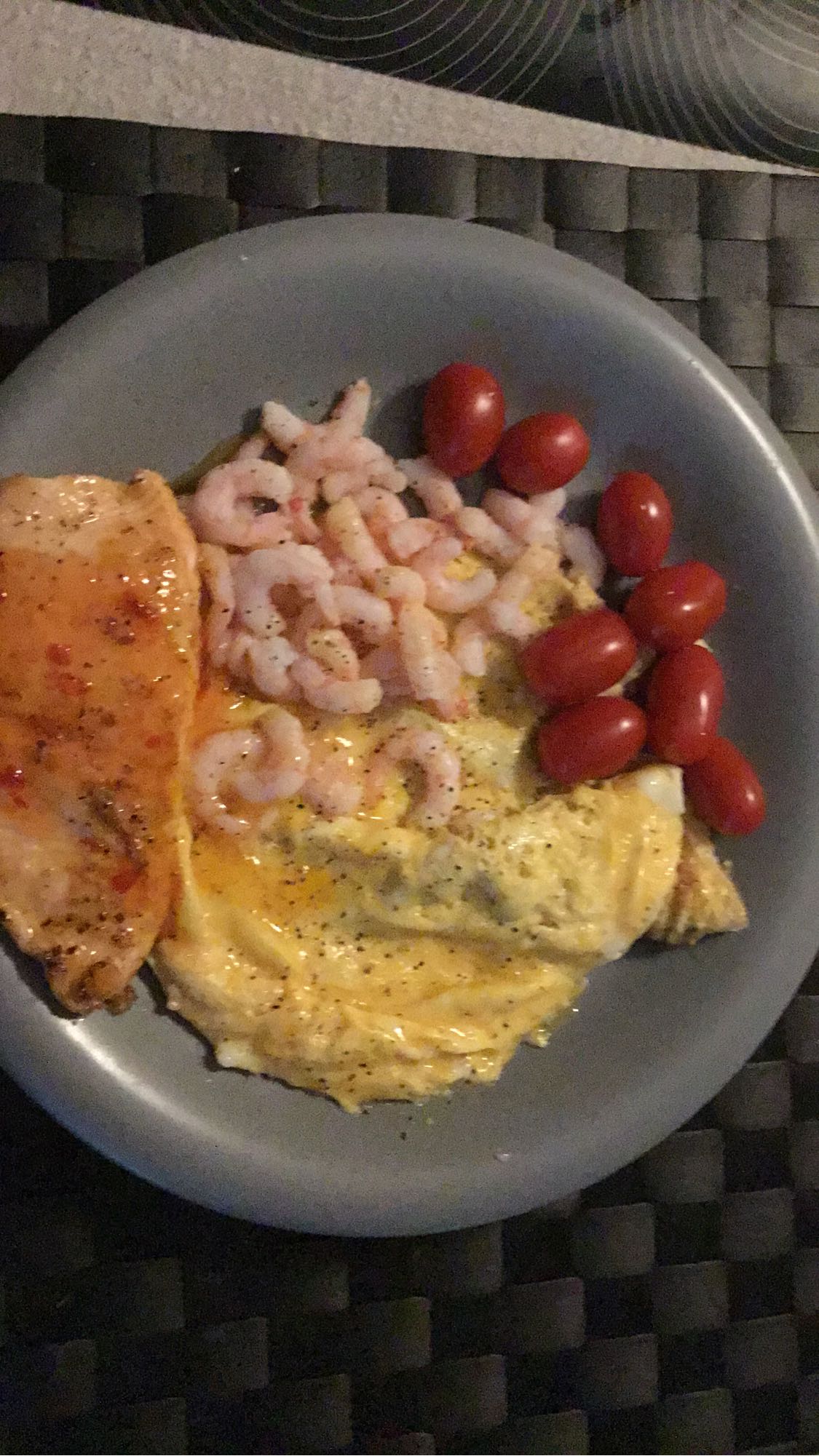 Omelett med räkor & kyckling