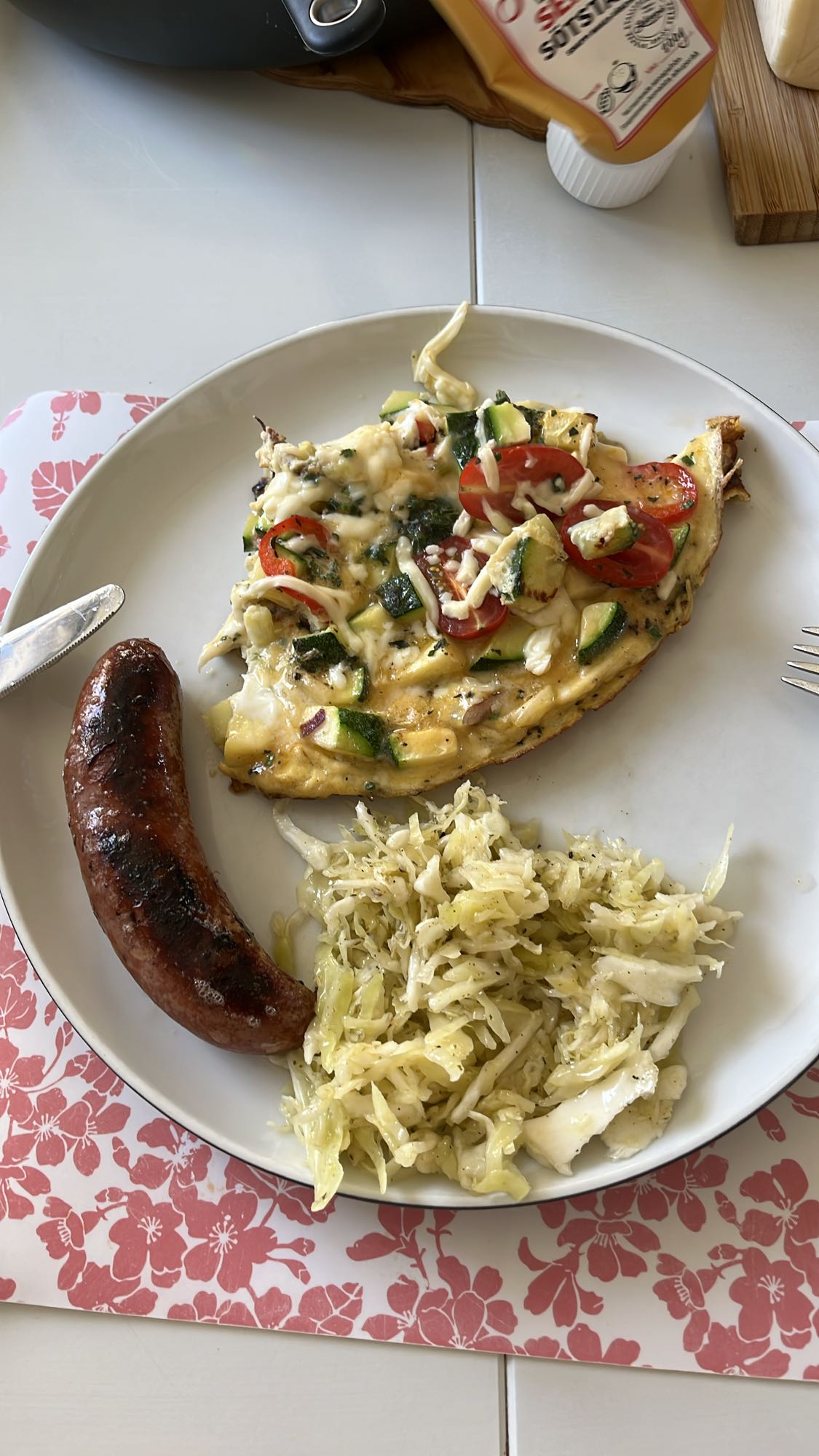 Omelett med korv & kål