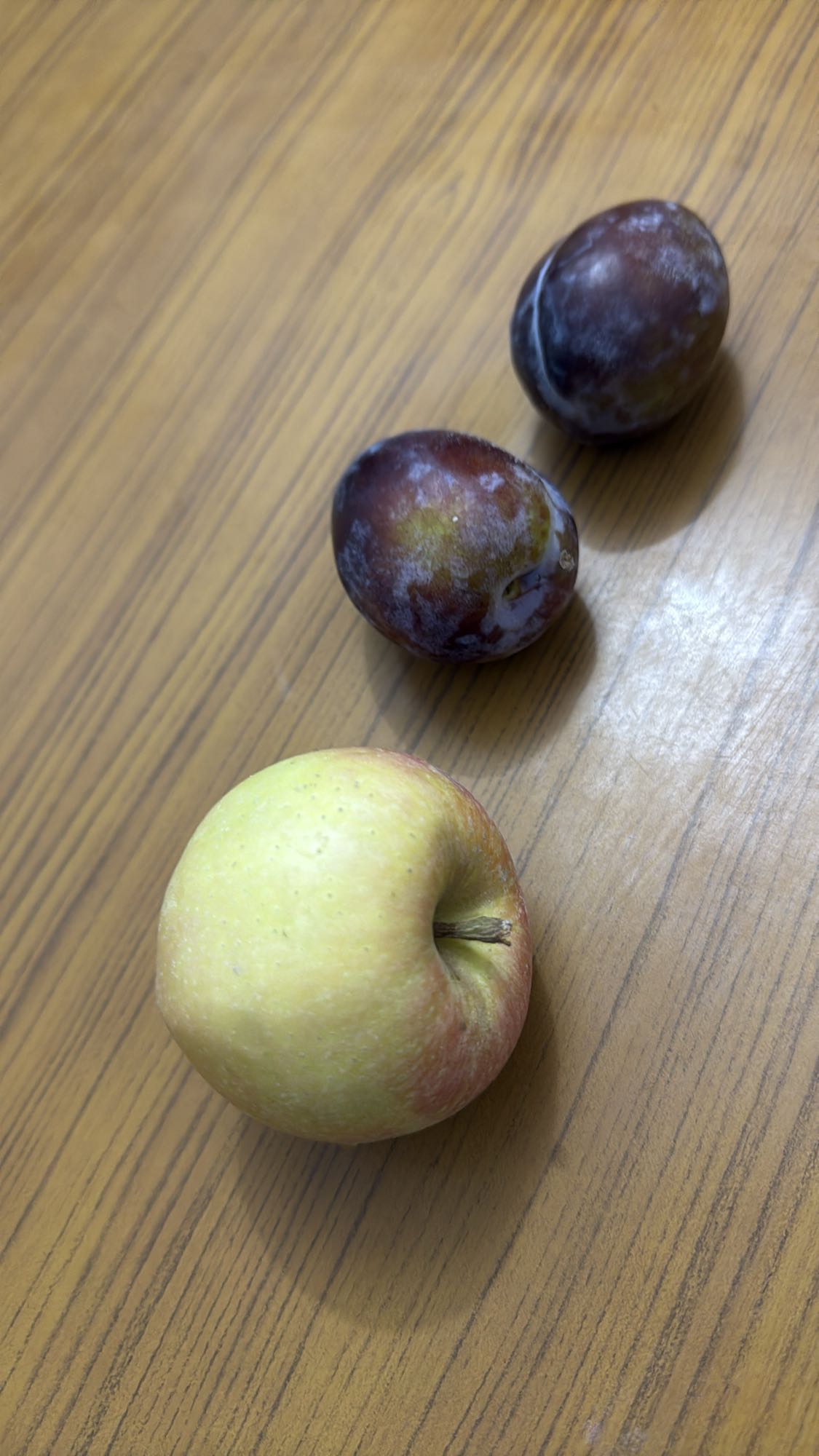 Apple and Plums Snack