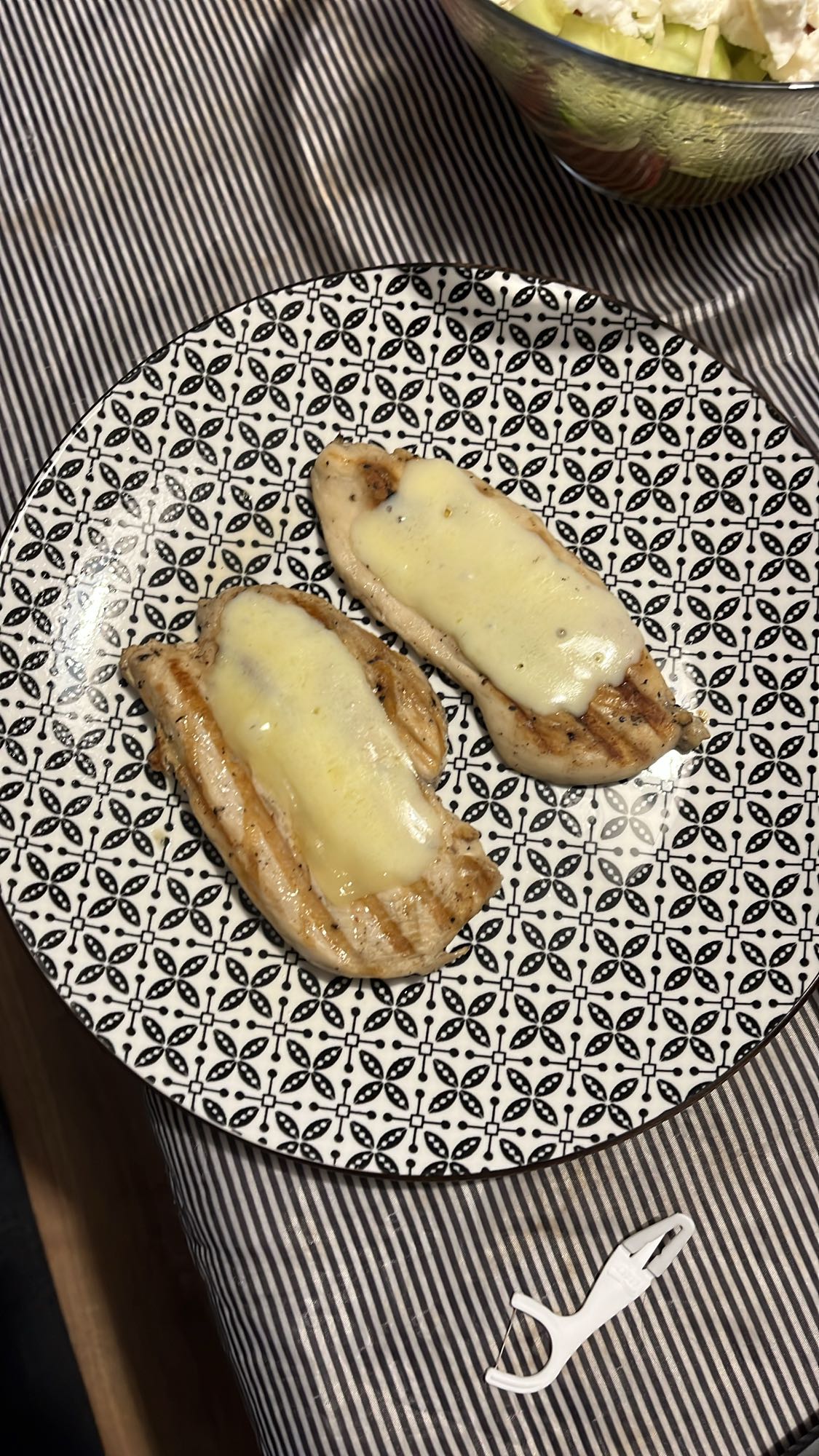 Пилешко с кашкавал