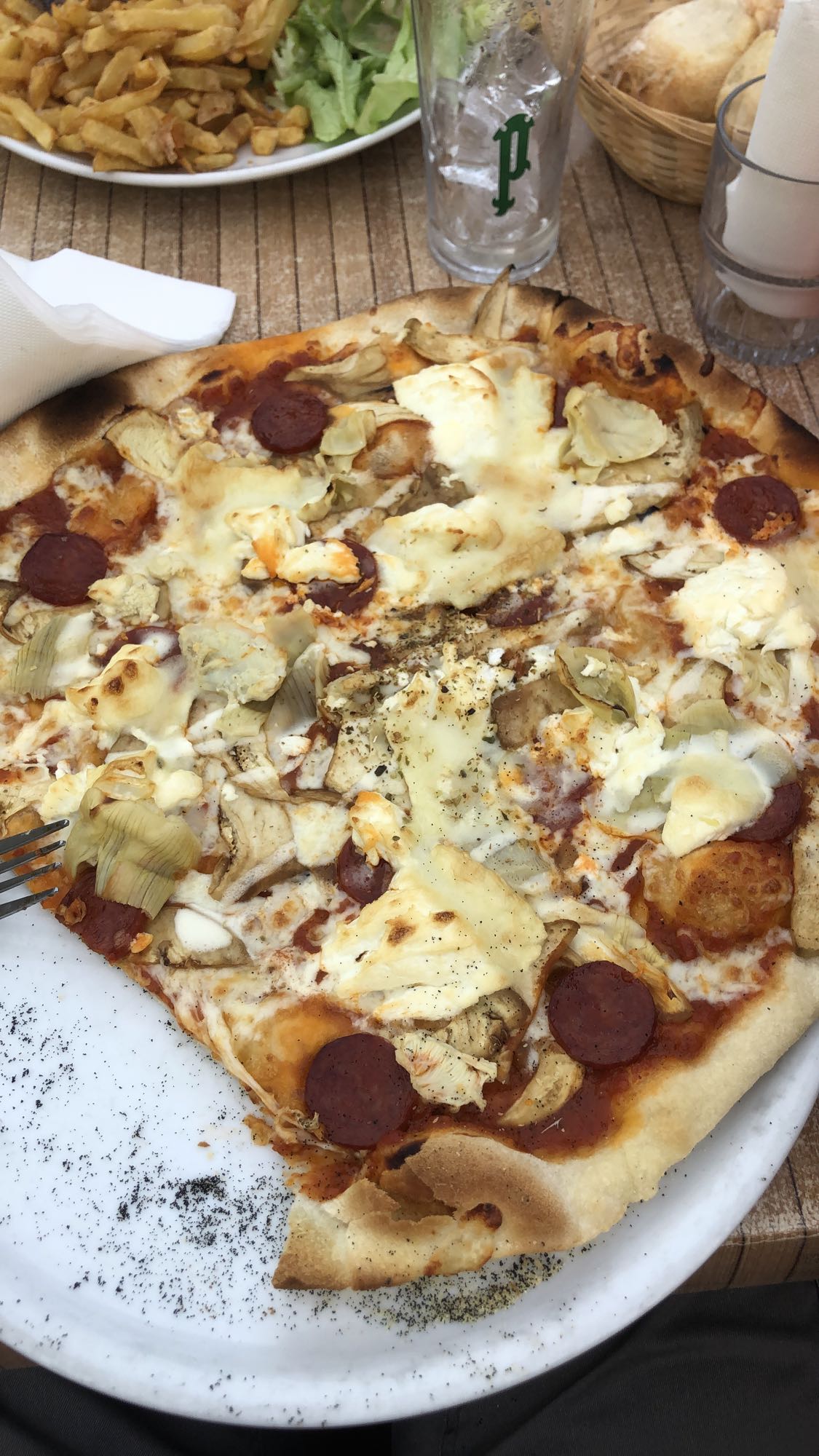 Pizza aux artichauts