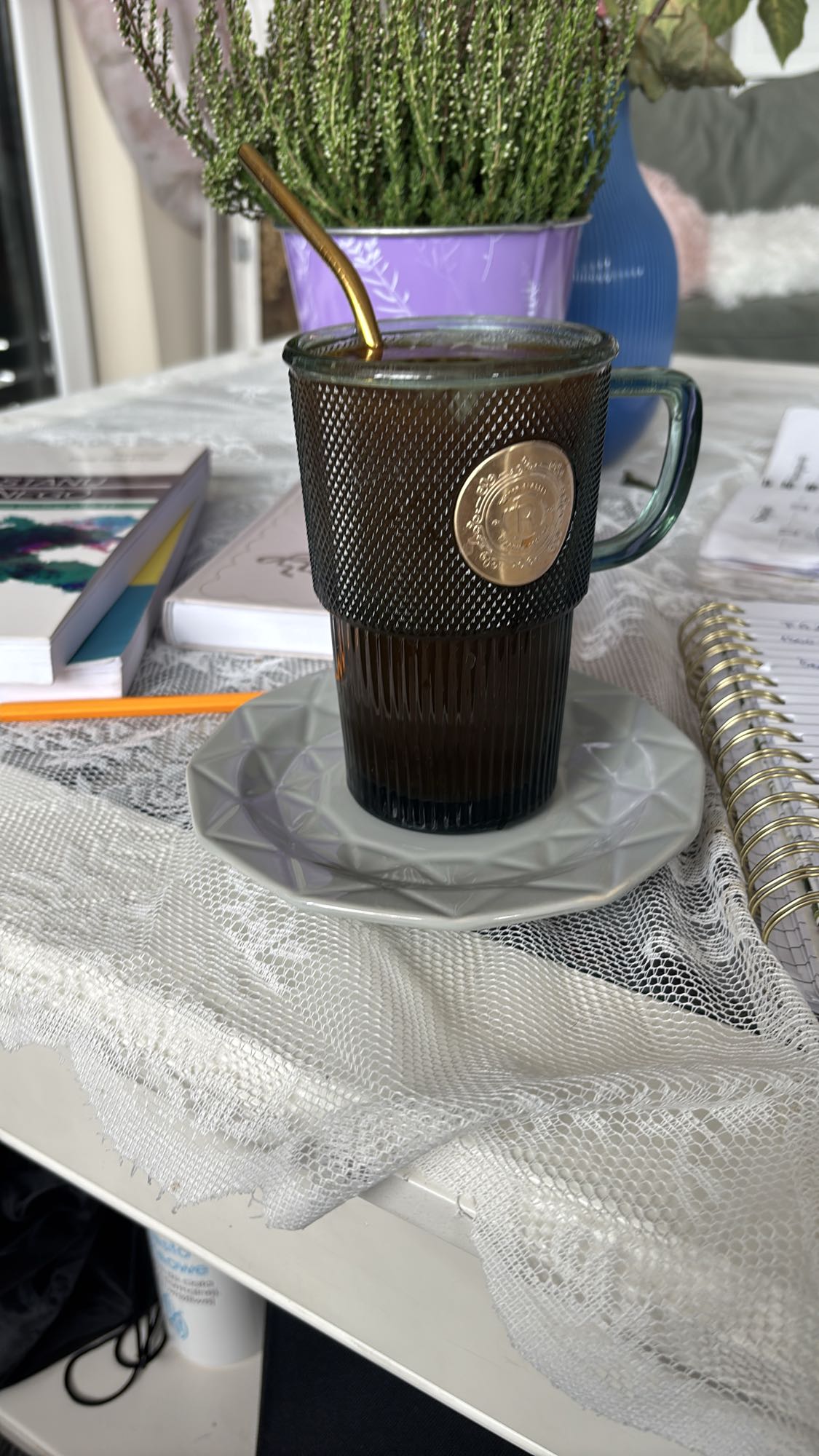 czarna kawa mrożona