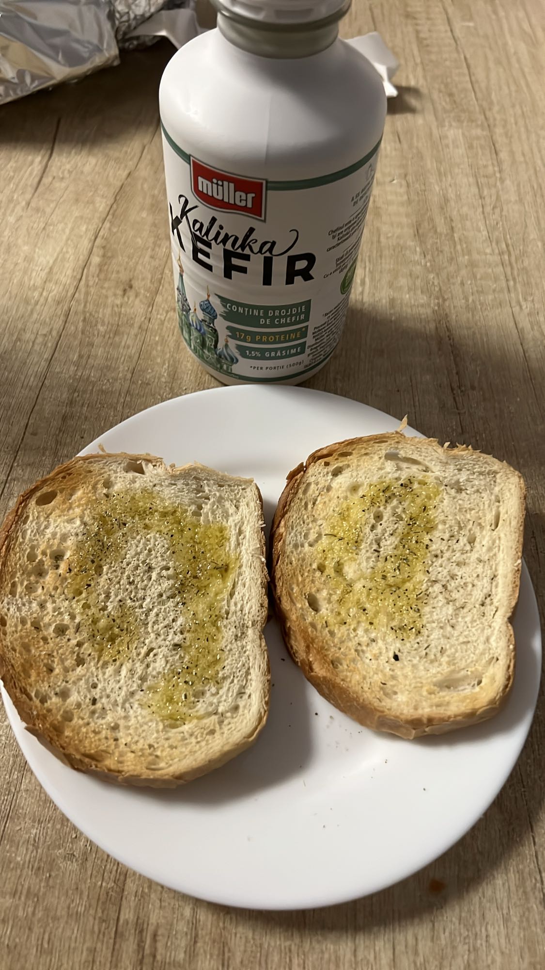 Pâine cu ulei și chefir