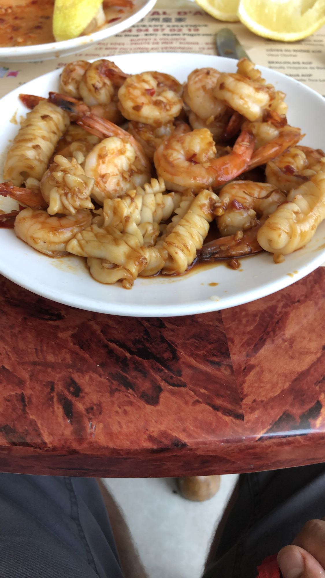 Crevettes et calmars épicés