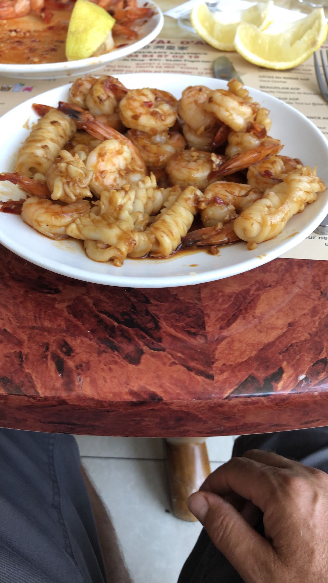 Crevettes et calmars sautés