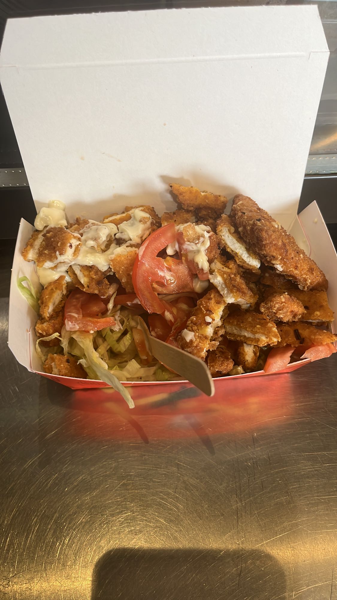 Poulet croustillant salade