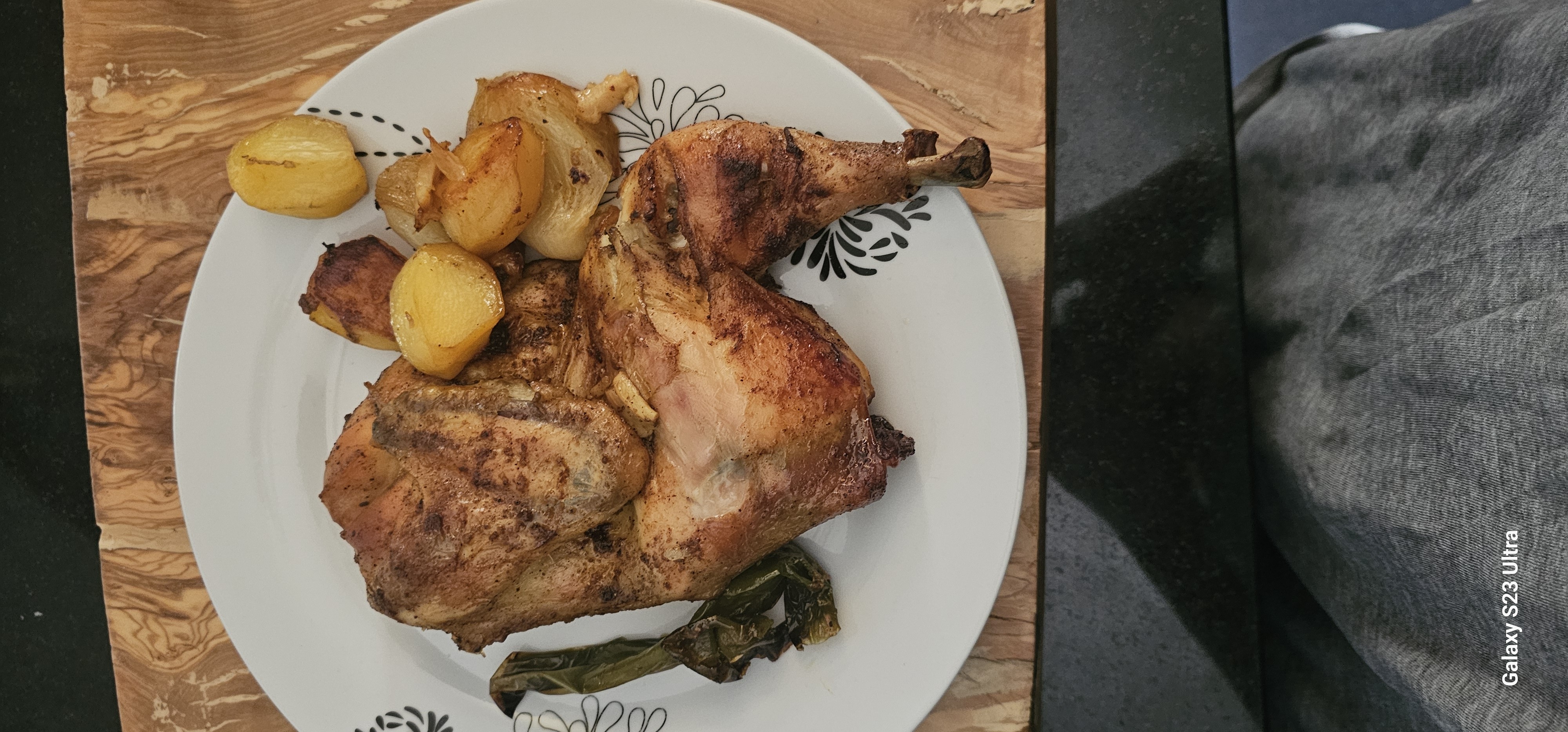 Pollo asado con papas