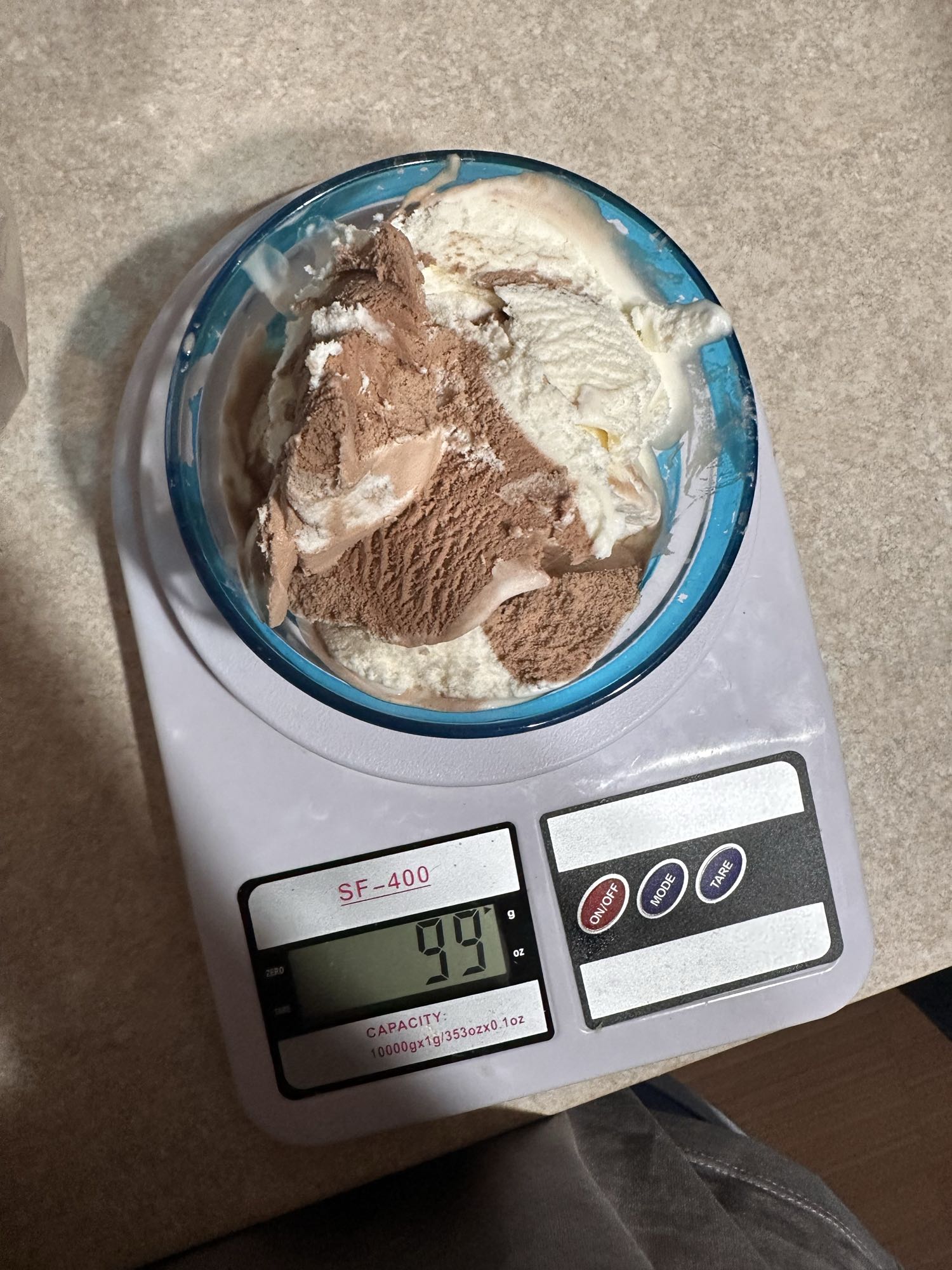 Vanilla & Chocolate Ice Cream