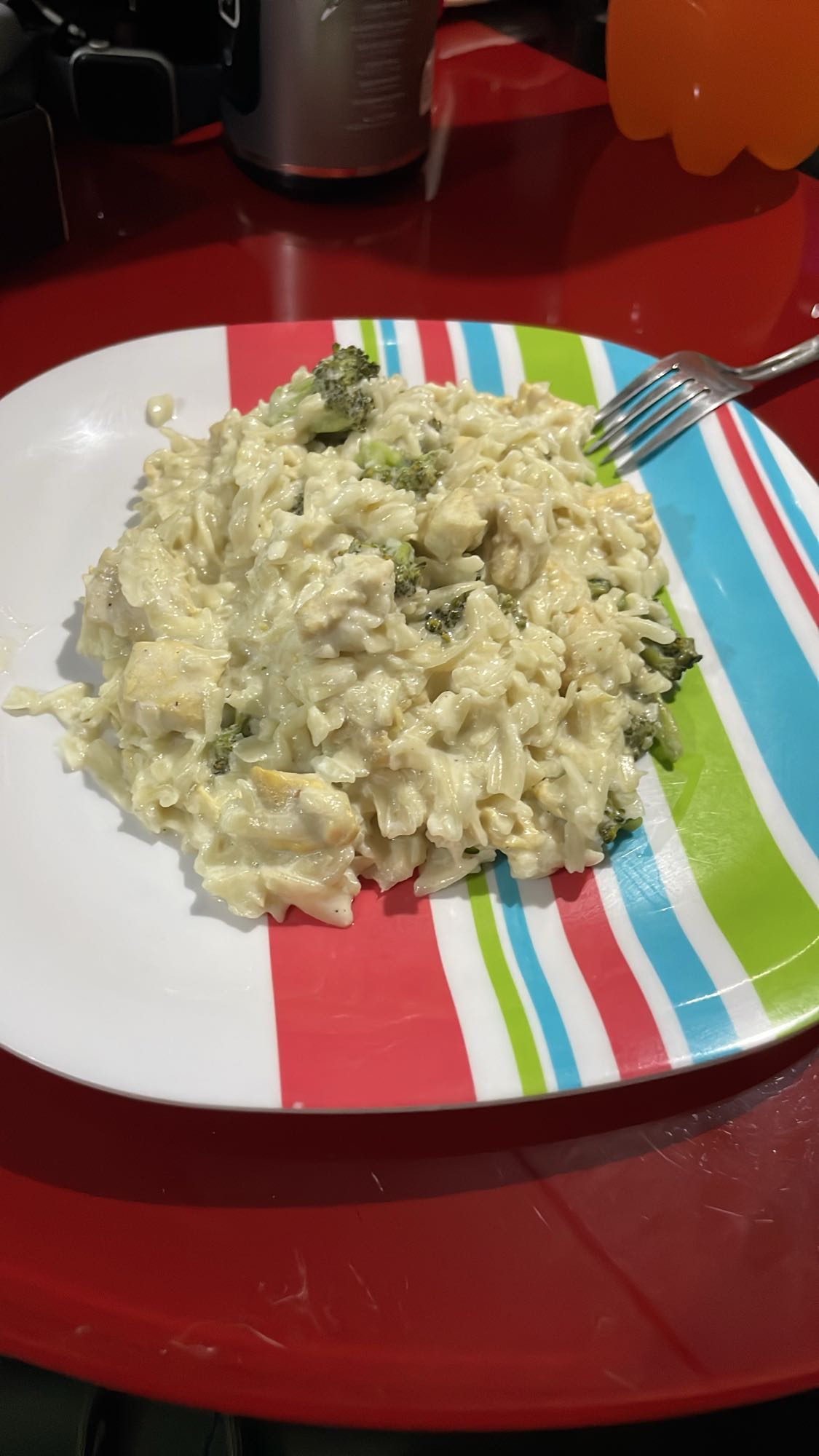 pasta cremosa con pollo