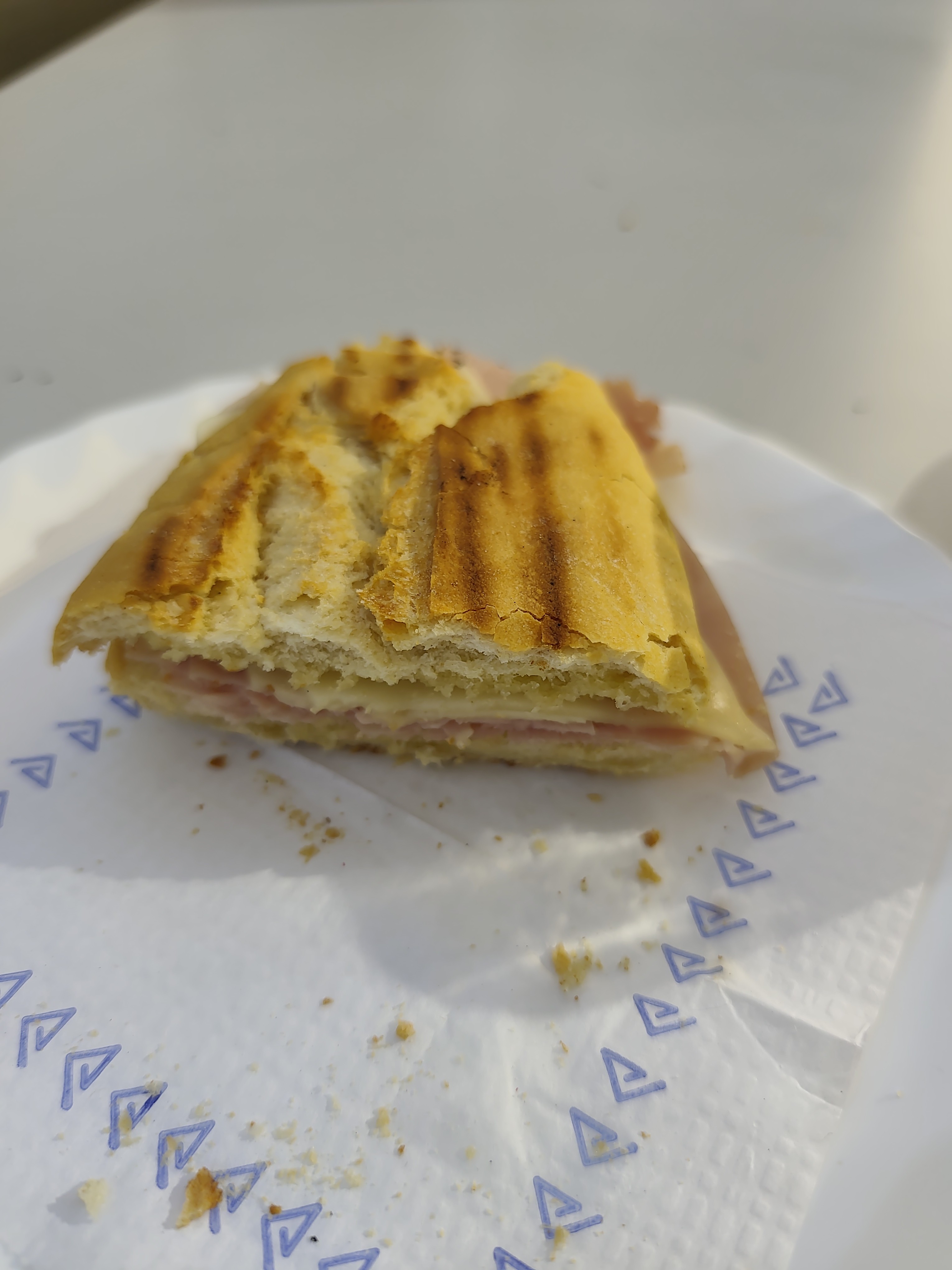 bocadillo mixto pequeño