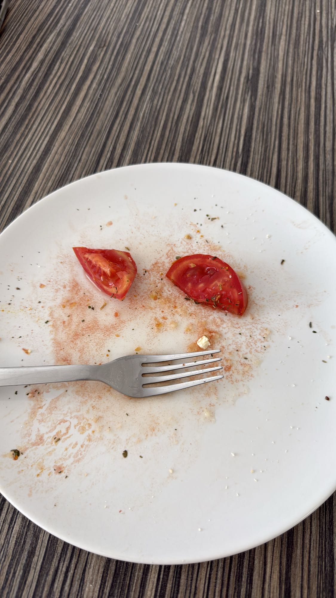 Salată de roșii simplă