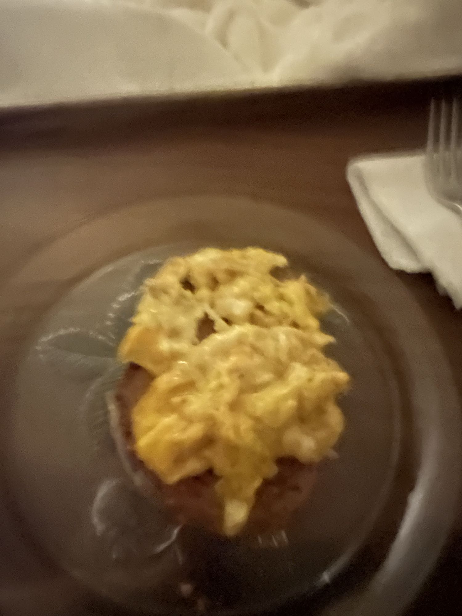 Pan con huevo revuelto