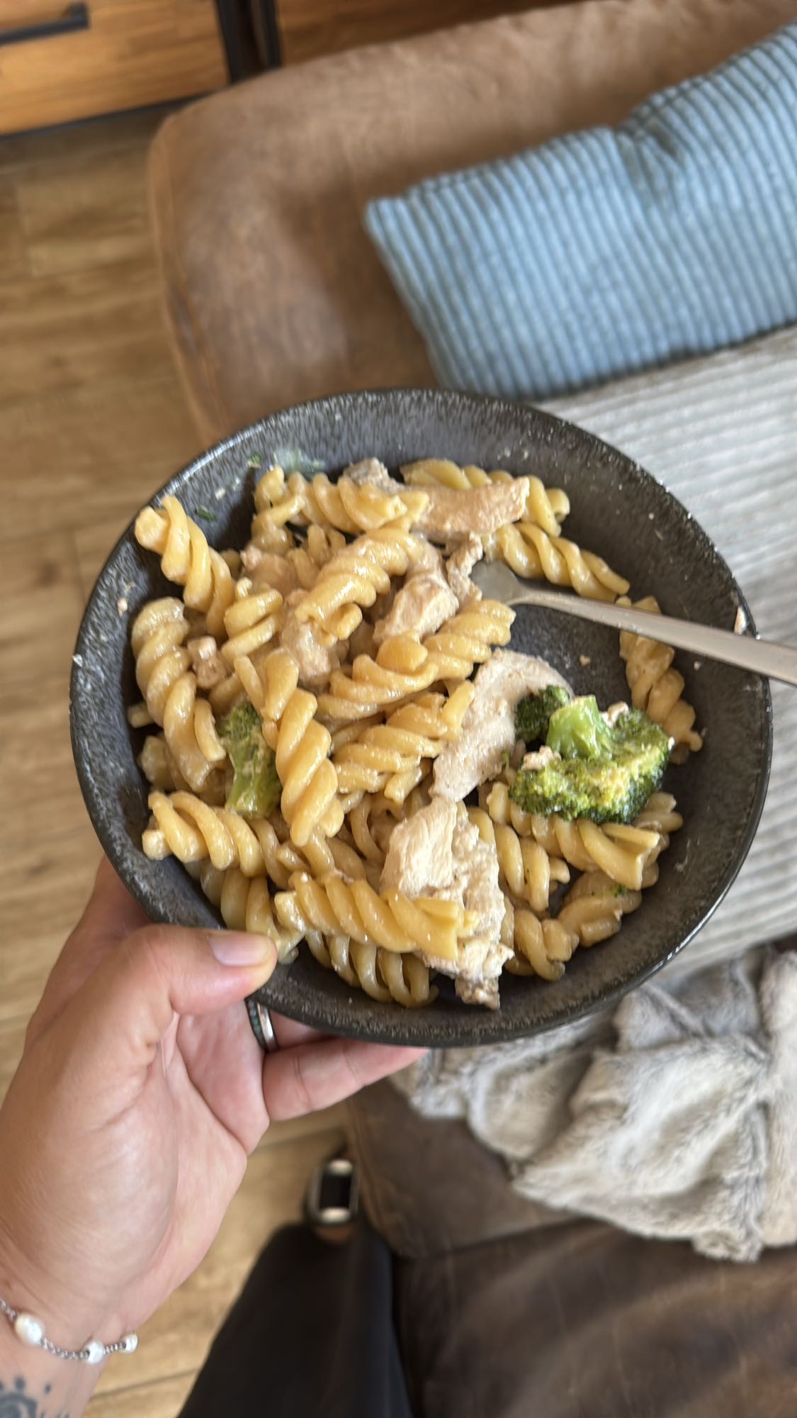 Hähnchen-Pasta mit Brokkoli