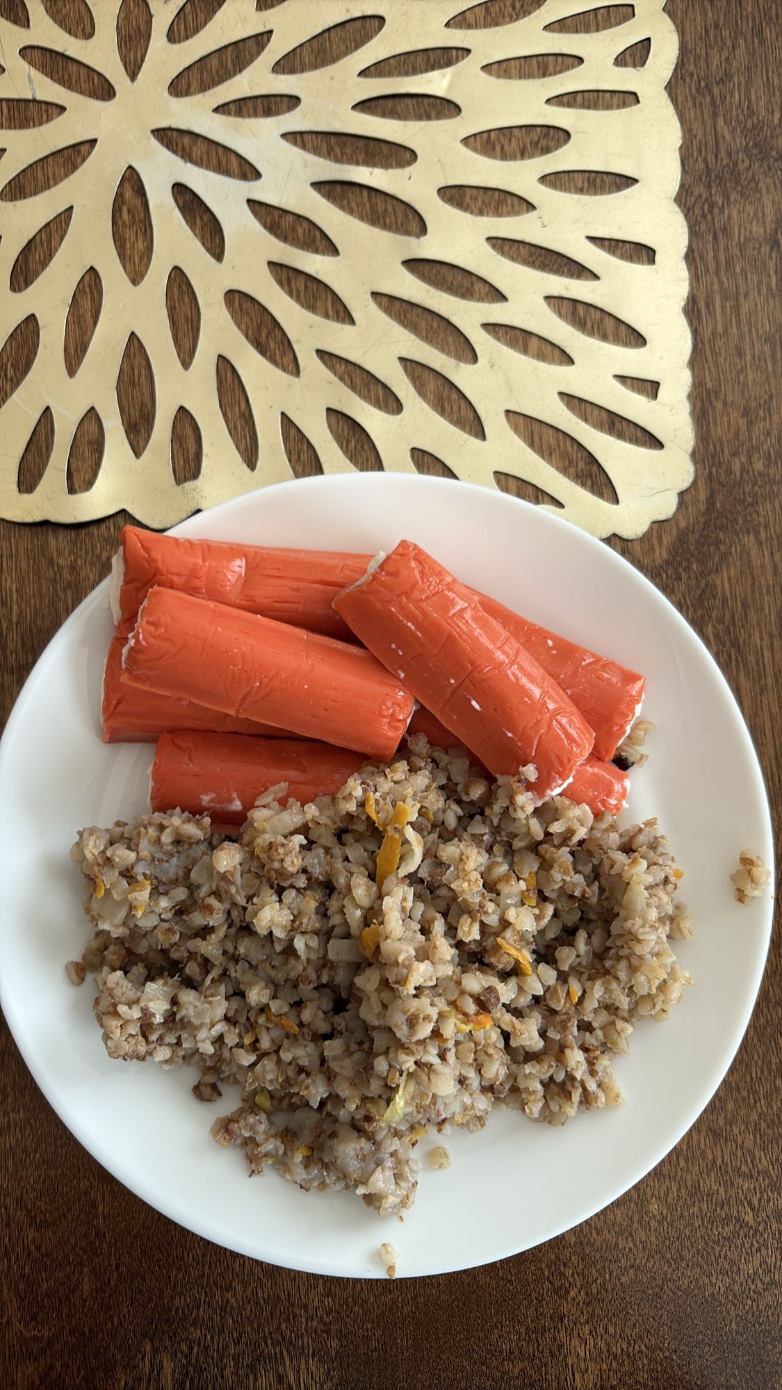 Гречка с крабовыми палочками