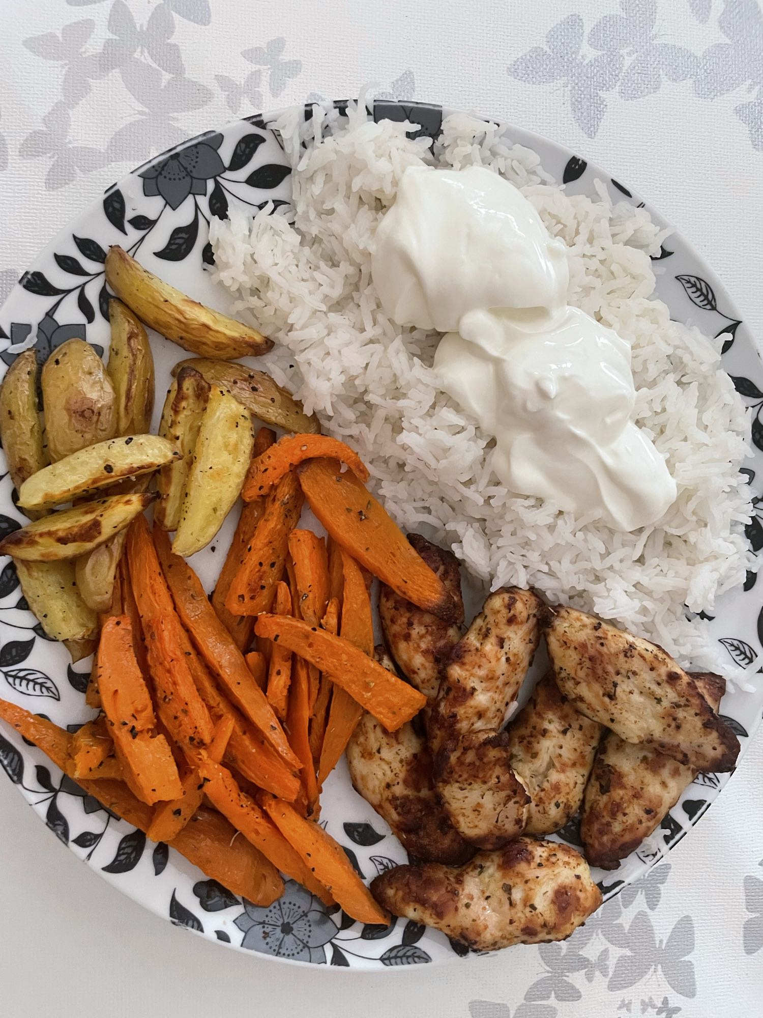 Gegrillte Hähnchenbrust mit Basmati Reis und Süßkartoffeln