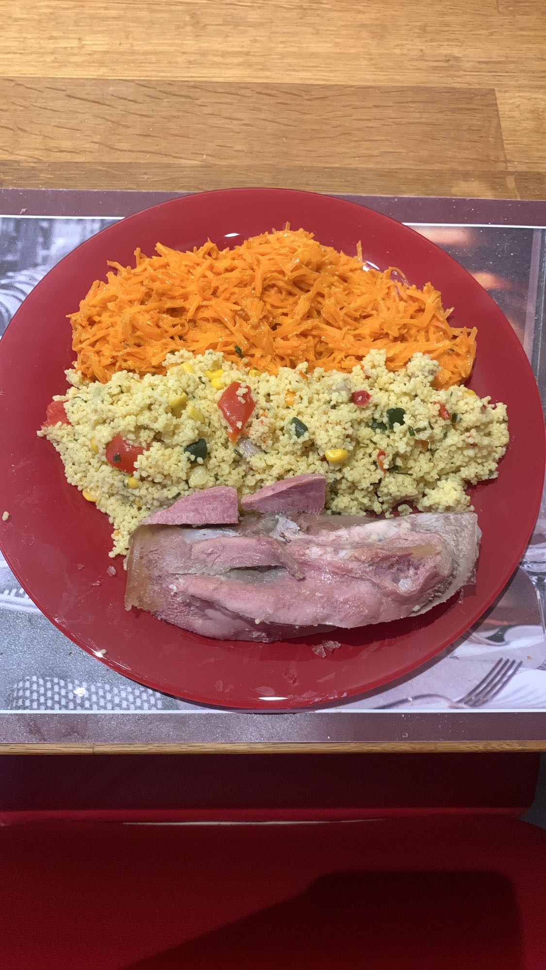 Langue, carottes, couscous