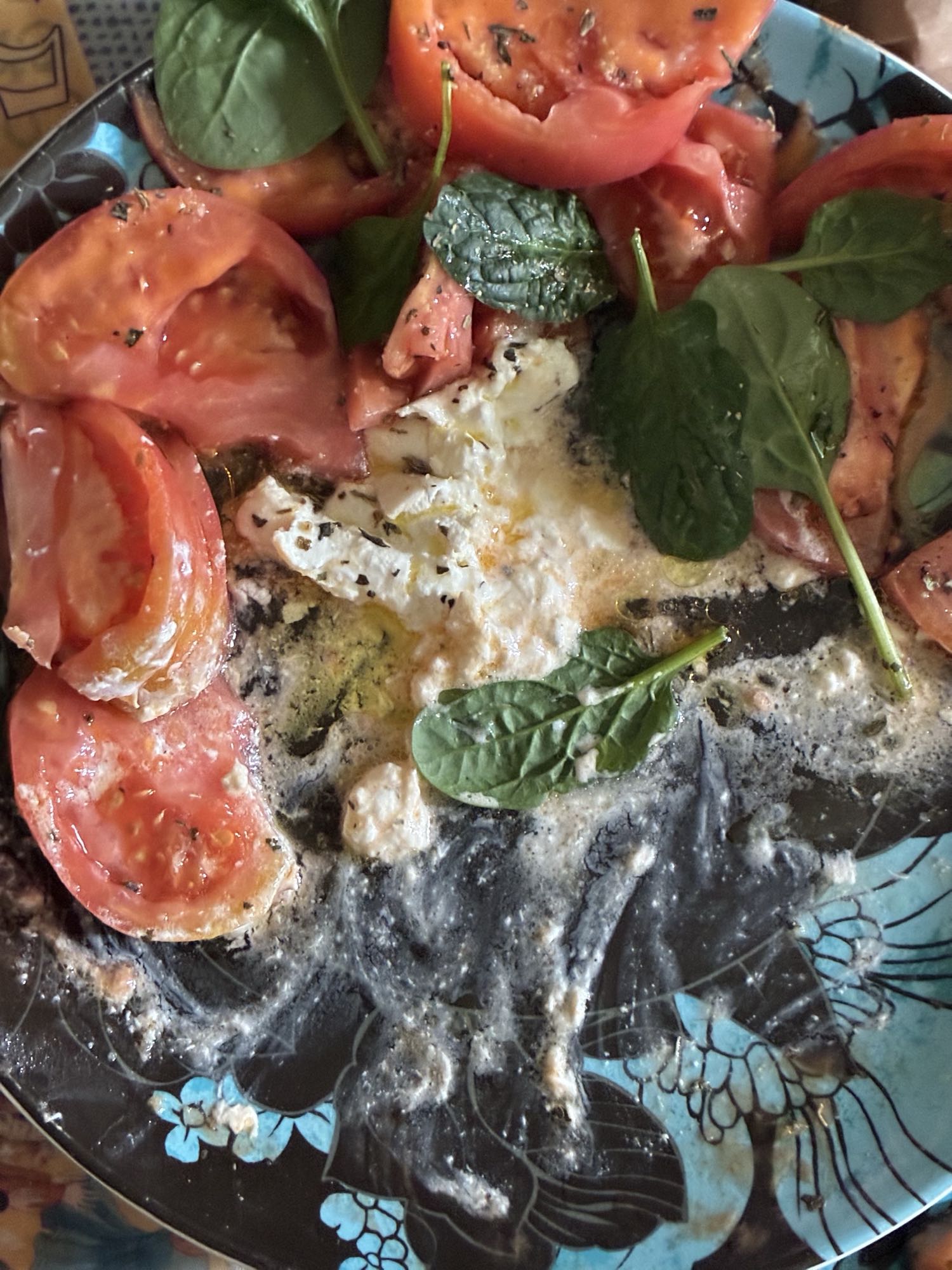 ensalada de tomate y espinaca