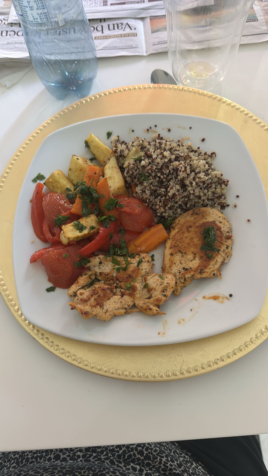 Kip met quinoa en groenten