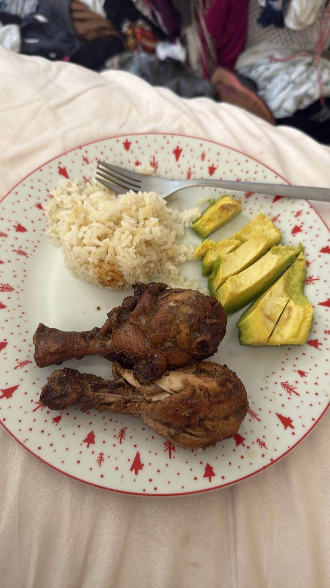 Chicken, rice & avocado plate