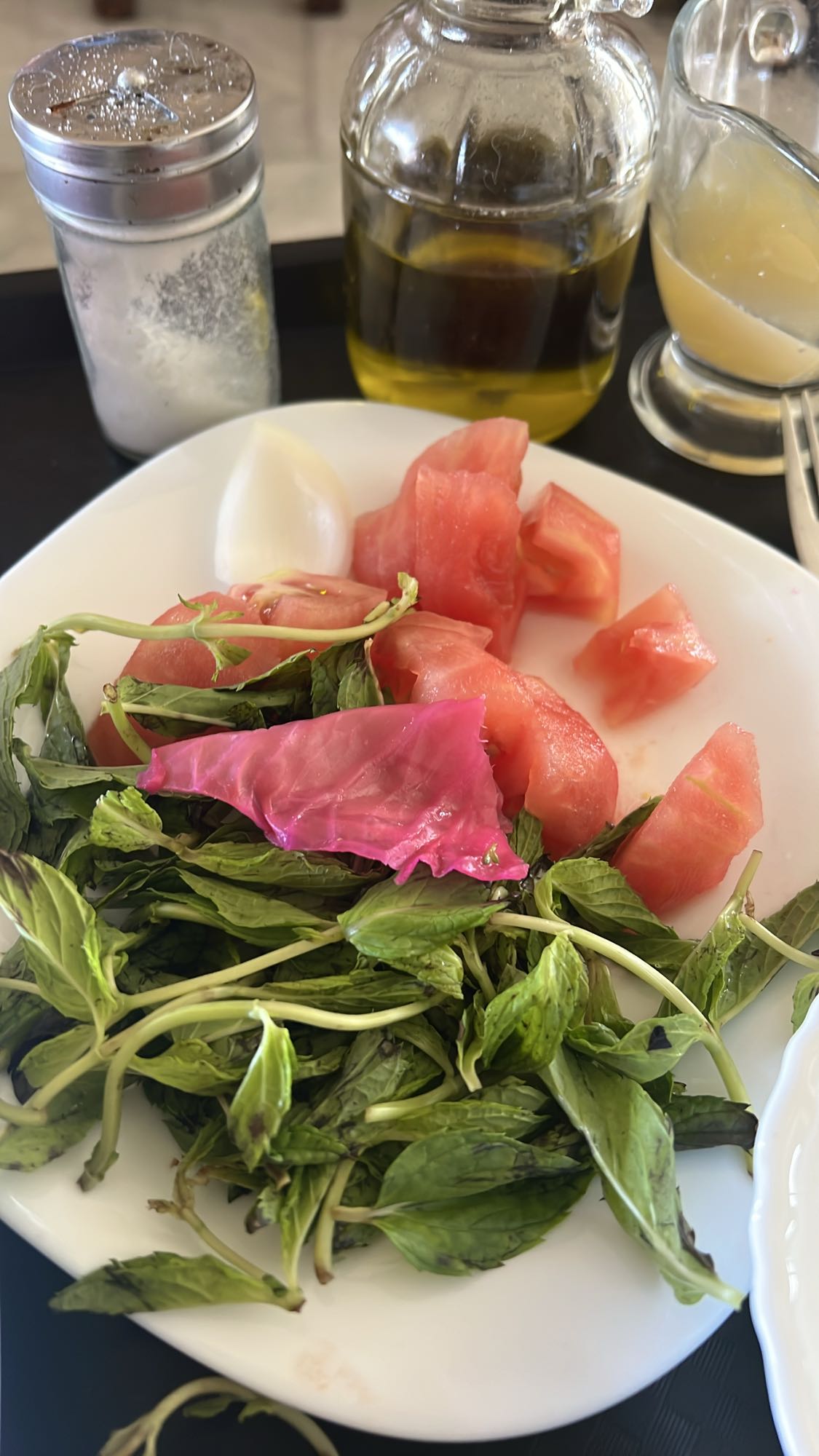 Herb Tomato Salad Plate