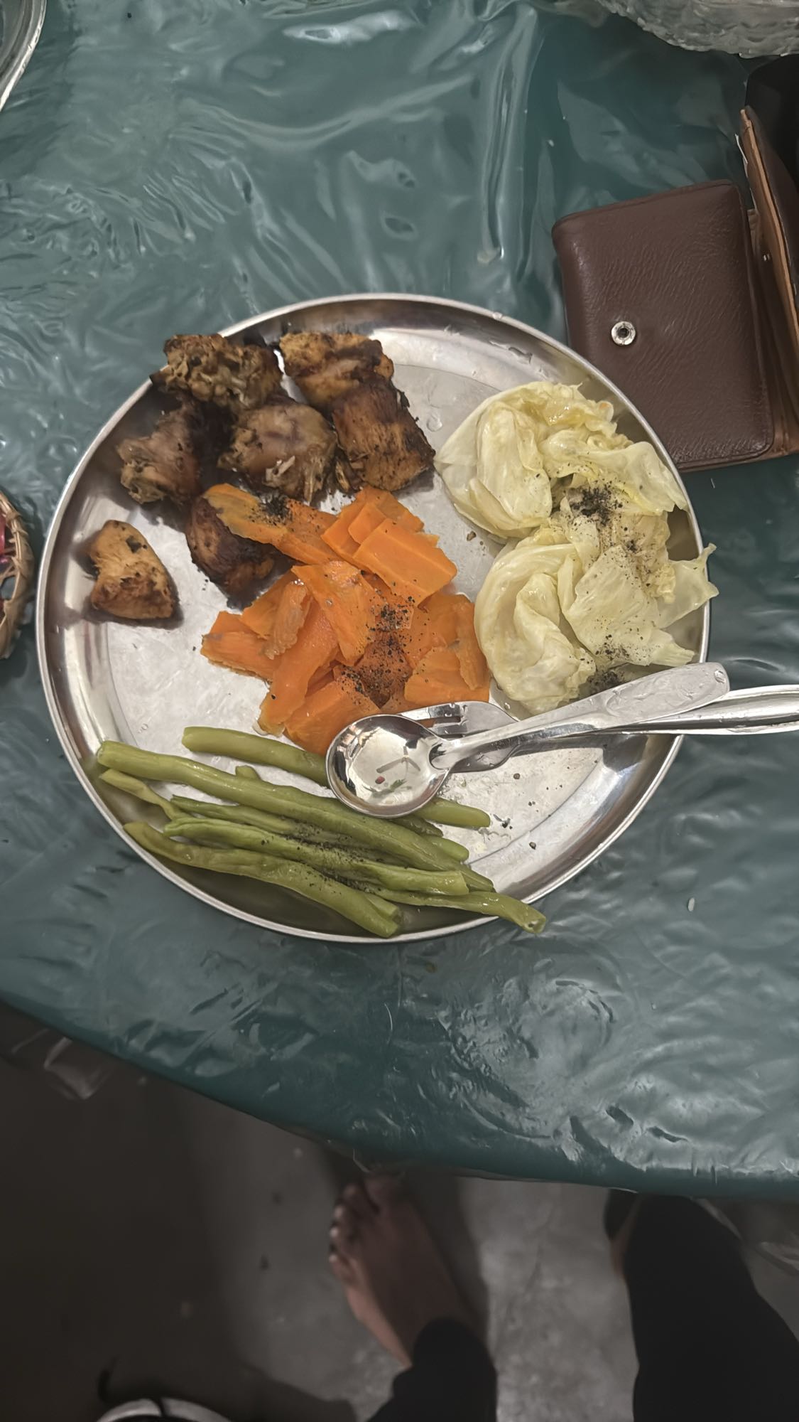 Grilled chicken with veggies